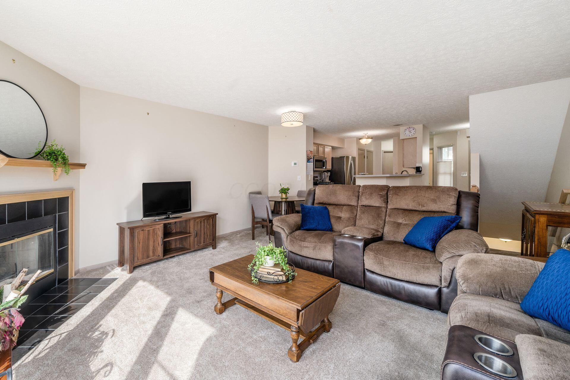 2180 Victoria Park Drive Property Photo 8
