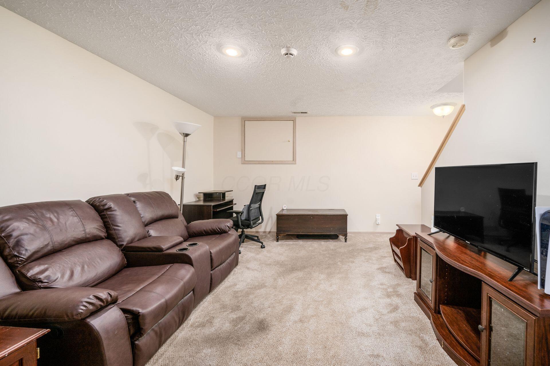 2180 Victoria Park Drive Property Photo 30