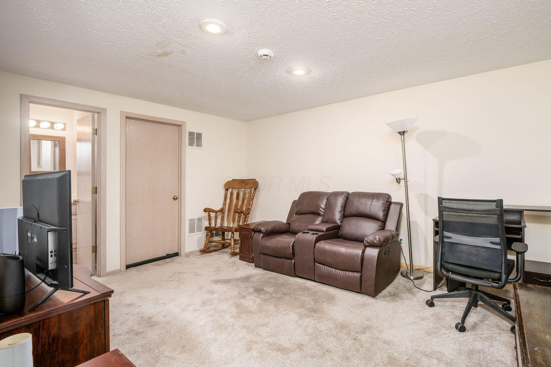 2180 Victoria Park Drive Property Photo 31
