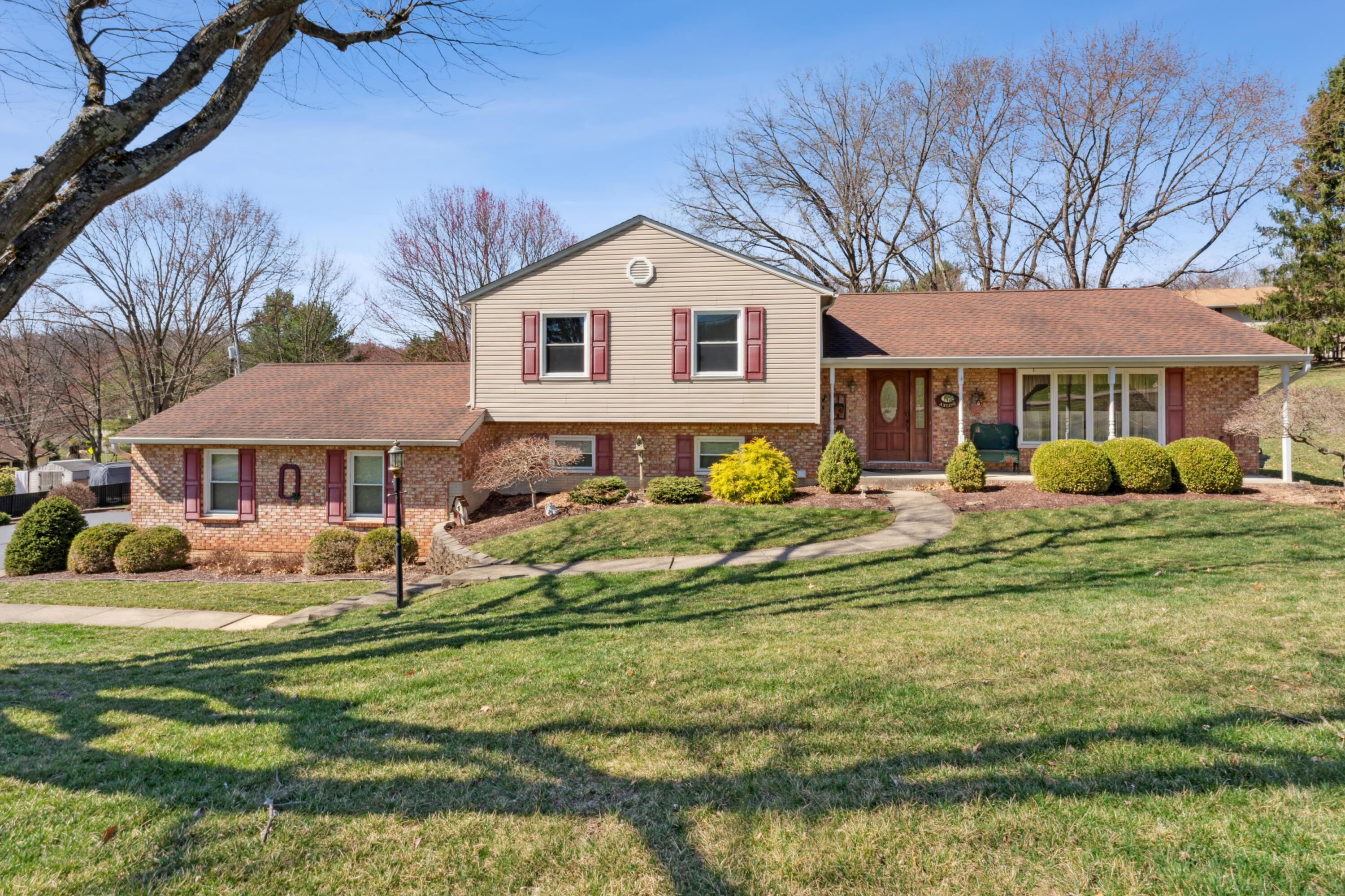 1225 Pembroke Road Property Photo 1