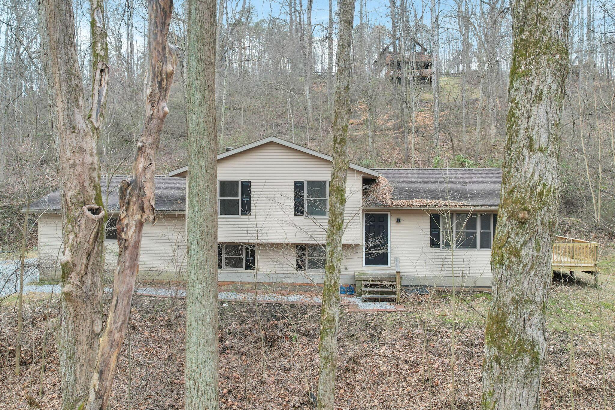 1889 Wolverine Drive Property Photo