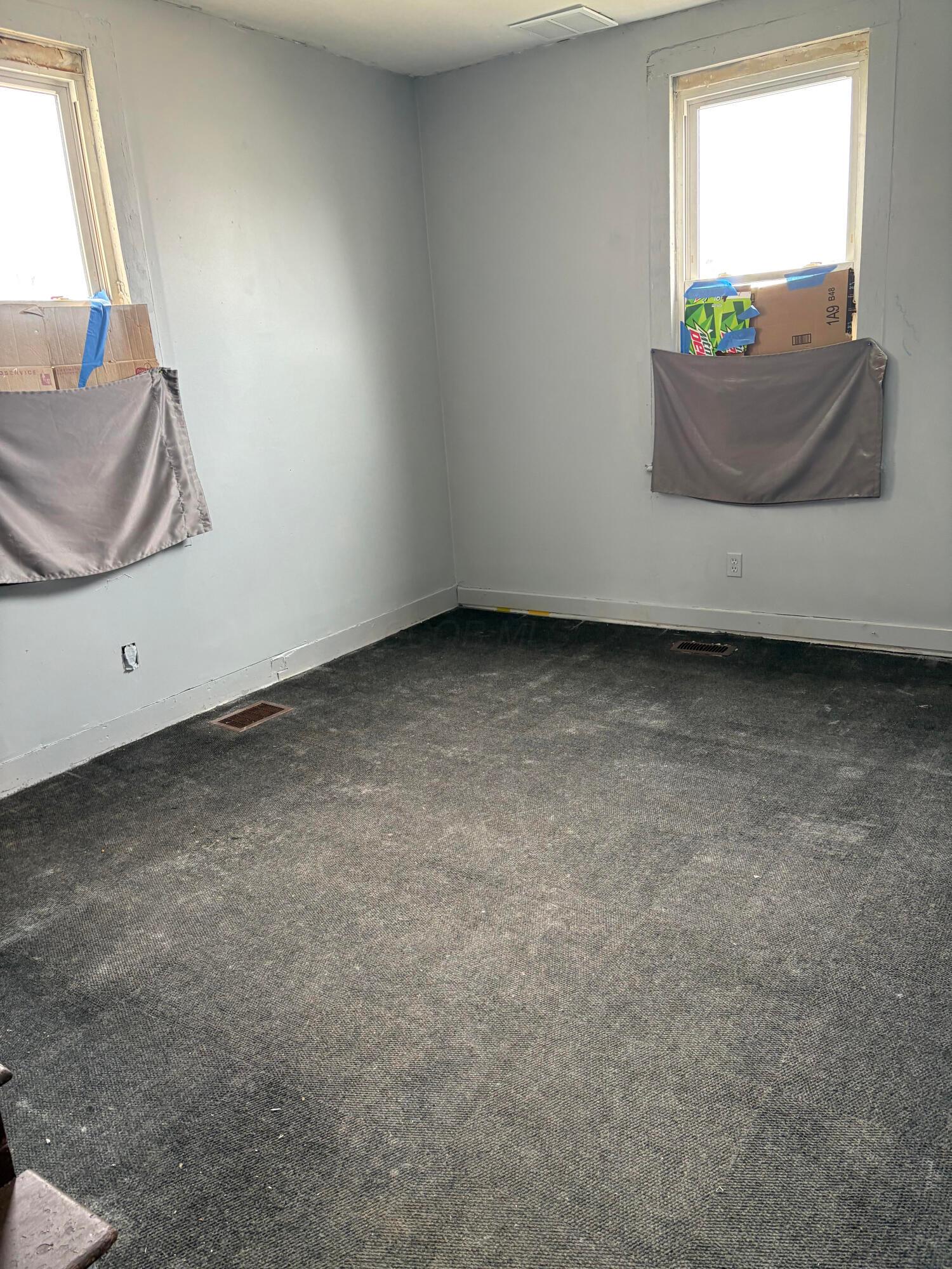 118 Western Avenue Property Photo 13