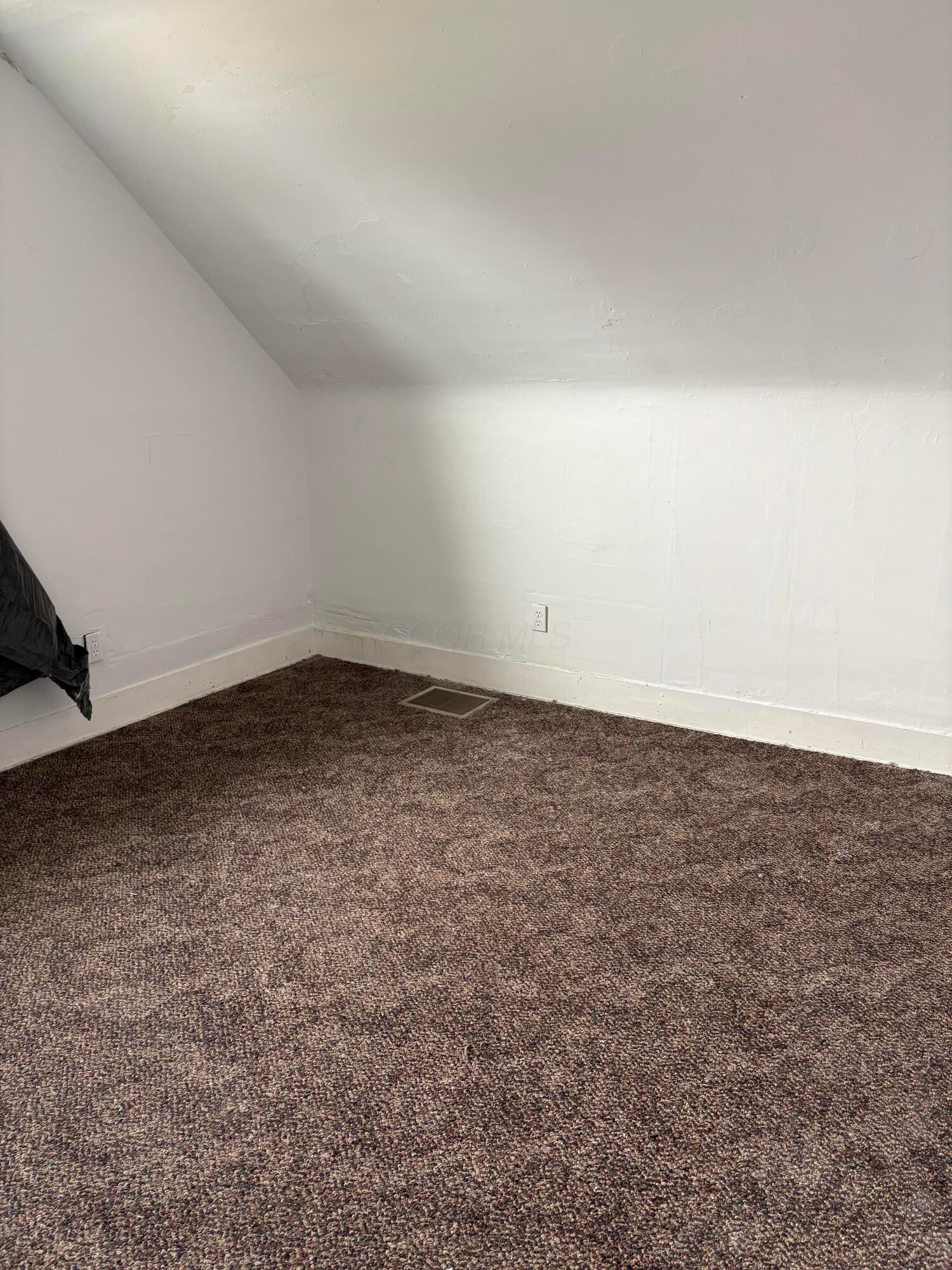 118 Western Avenue Property Photo 21