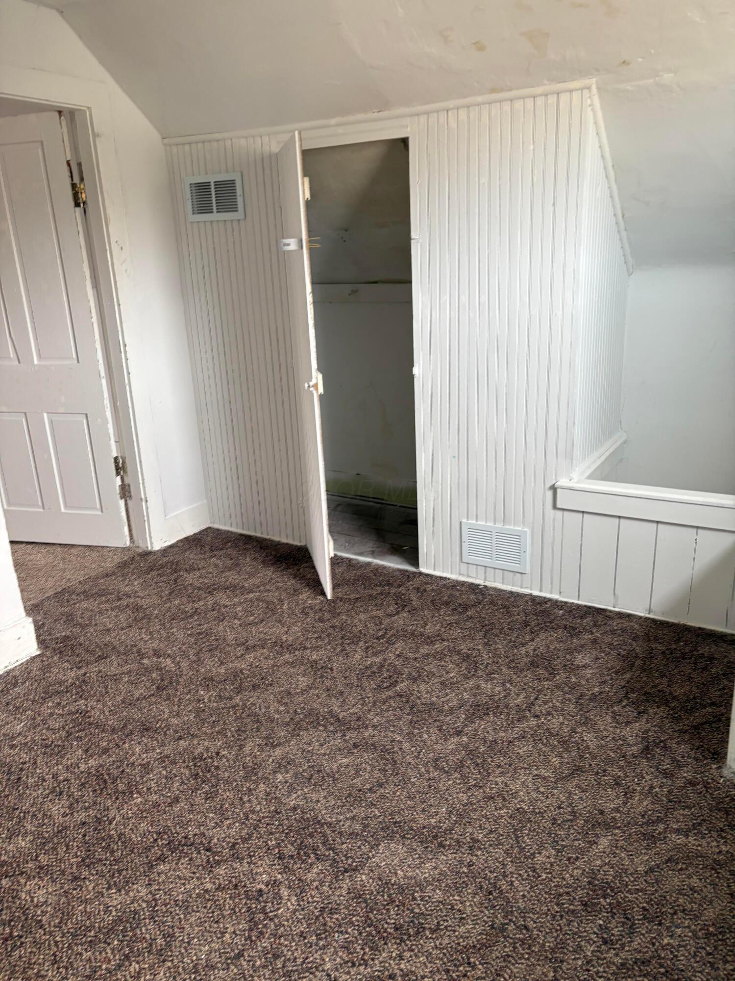 118 Western Avenue Property Photo 23