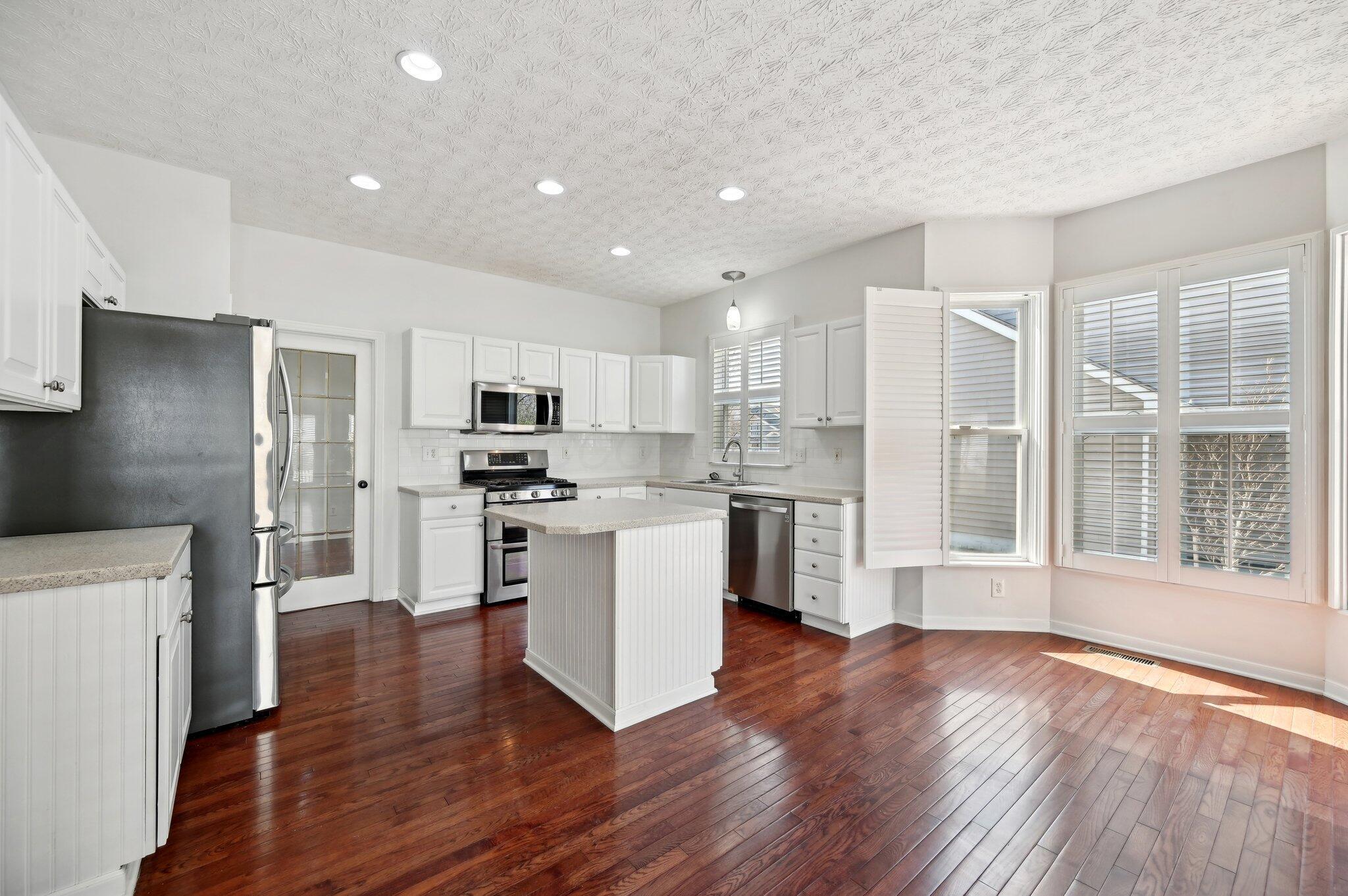 6894 Scioto Chase Boulevard Property Photo 12