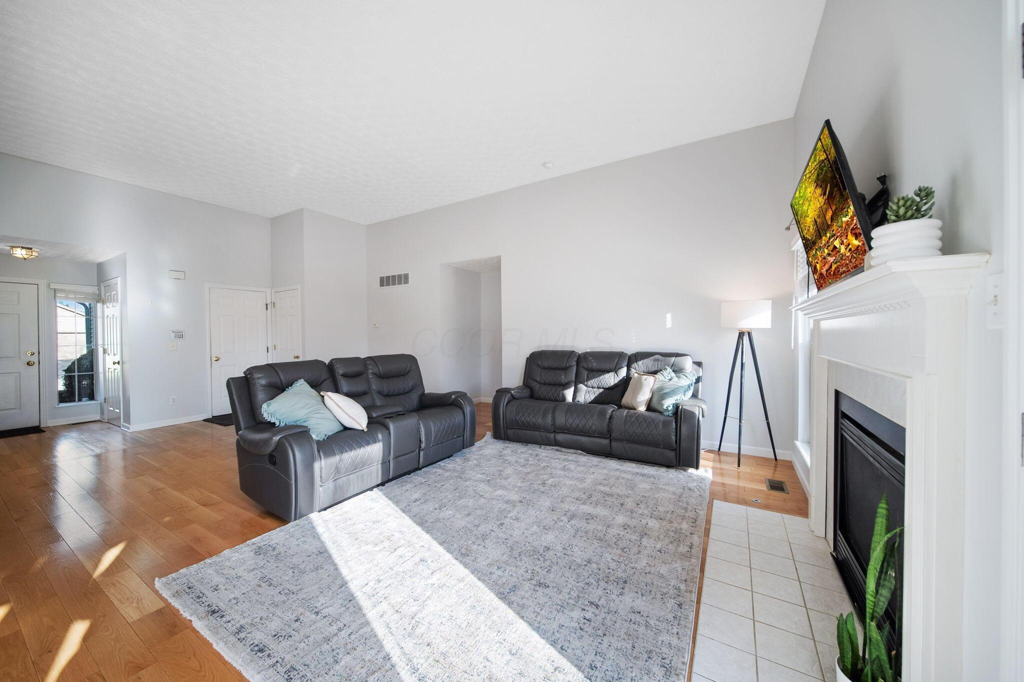 9198 Cambrian Commons Drive Property Photo 15