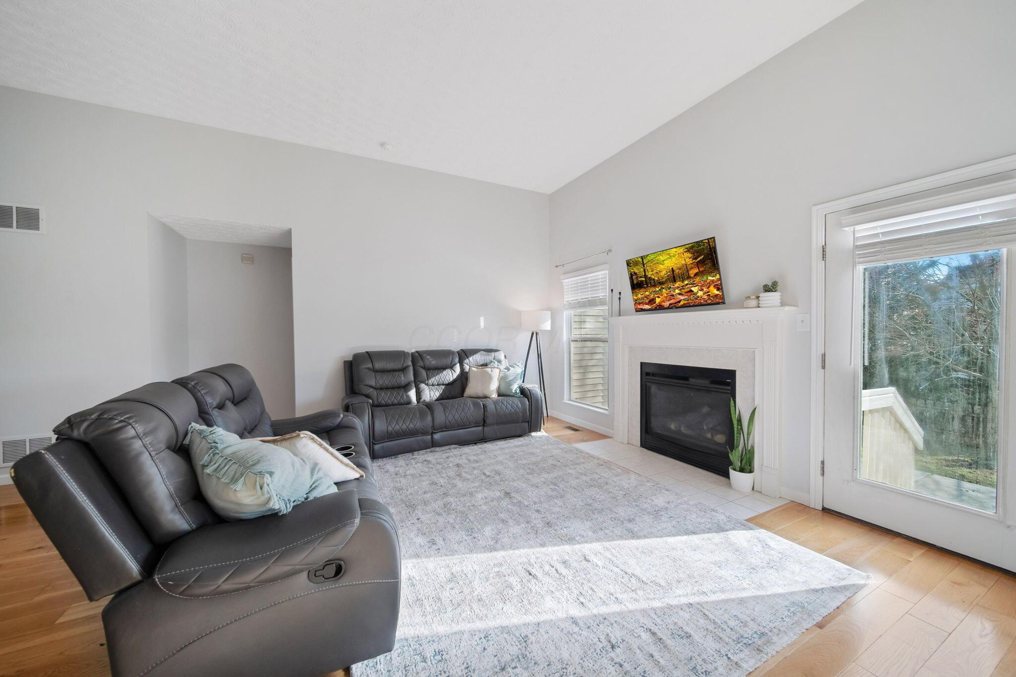 9198 Cambrian Commons Drive Property Photo 16