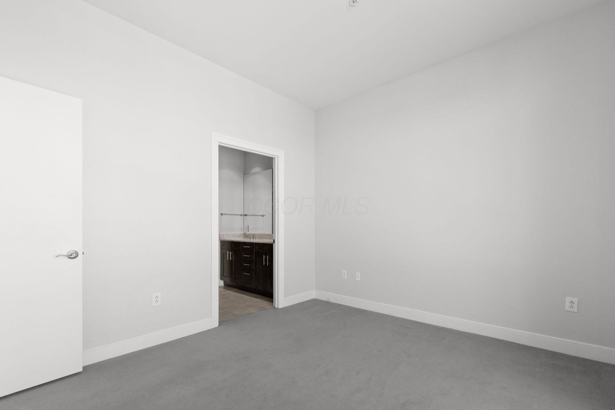 1145 N High Street, 502 Property Photo 28