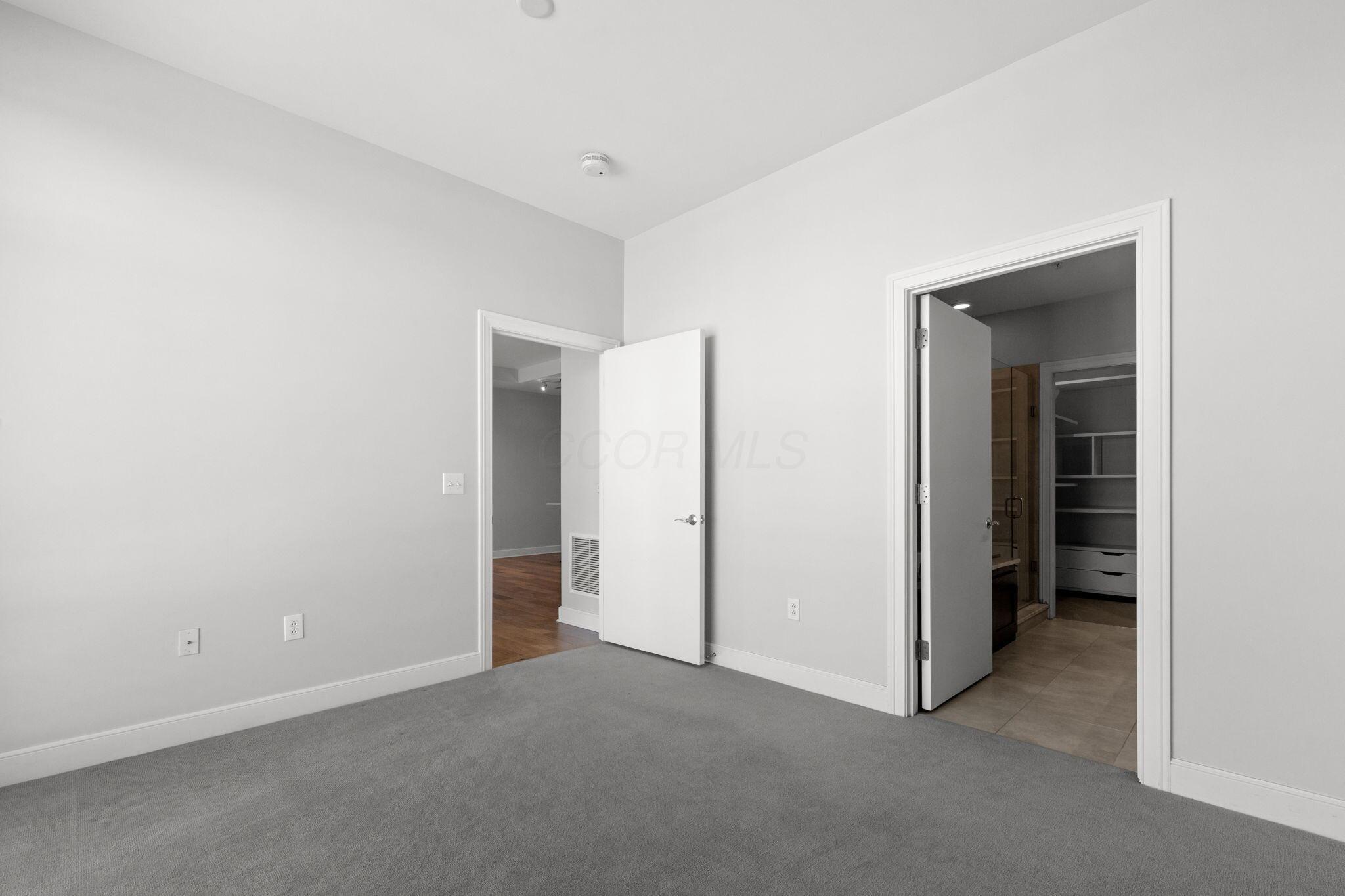1145 N High Street, 502 Property Photo 29