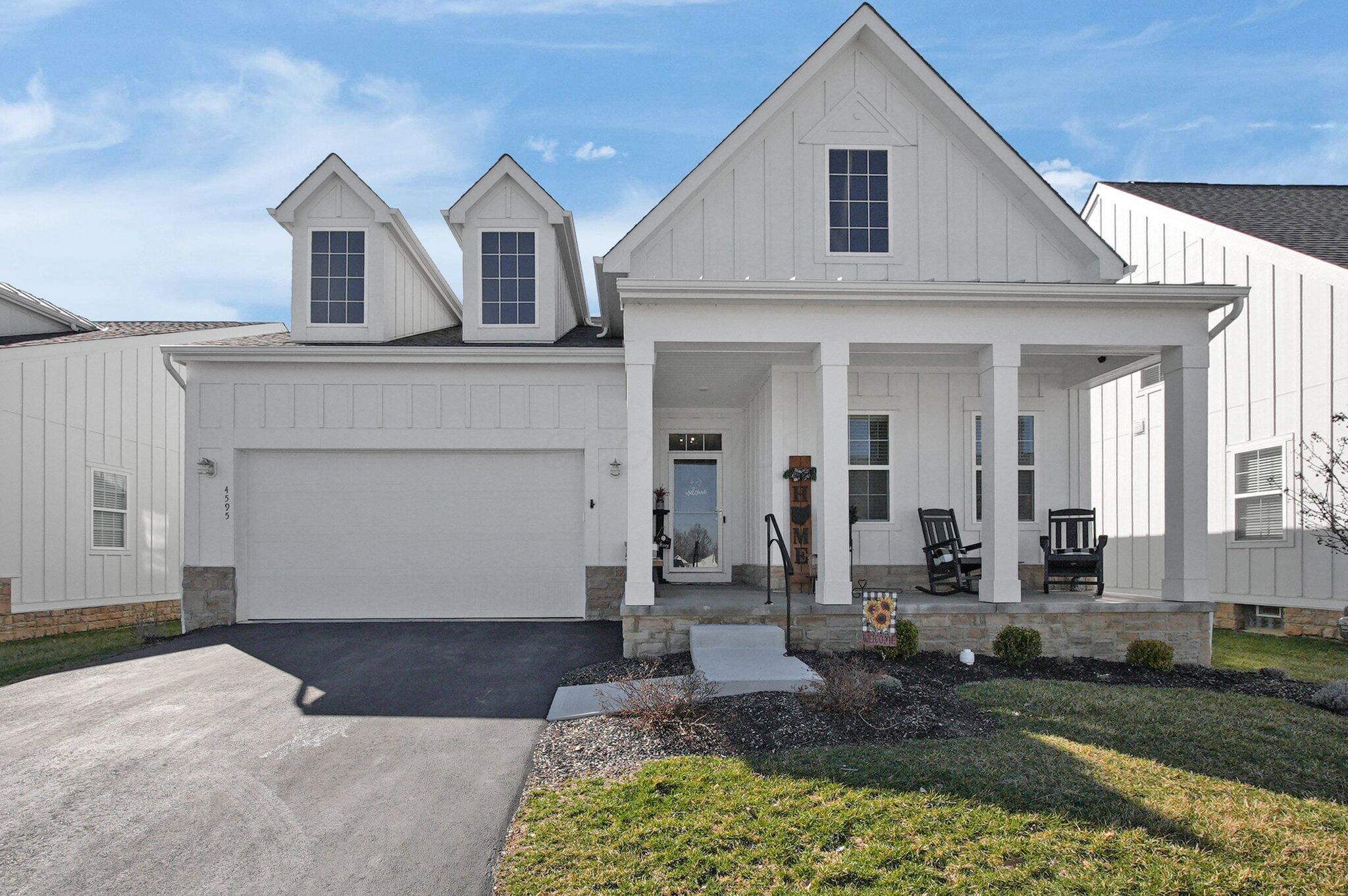4595 Winding Oak Drive Property Photo 3