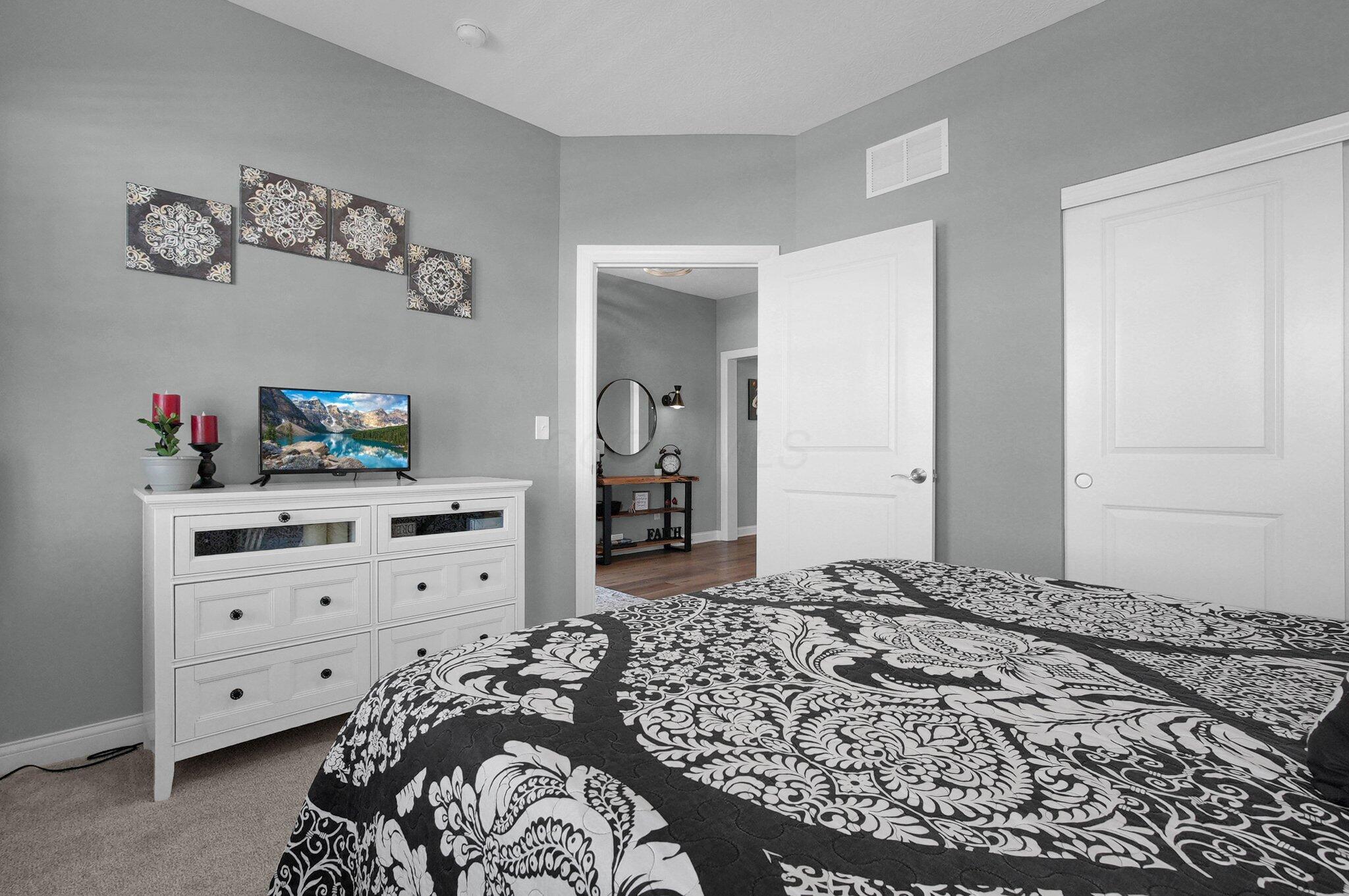 4595 Winding Oak Drive Property Photo 24