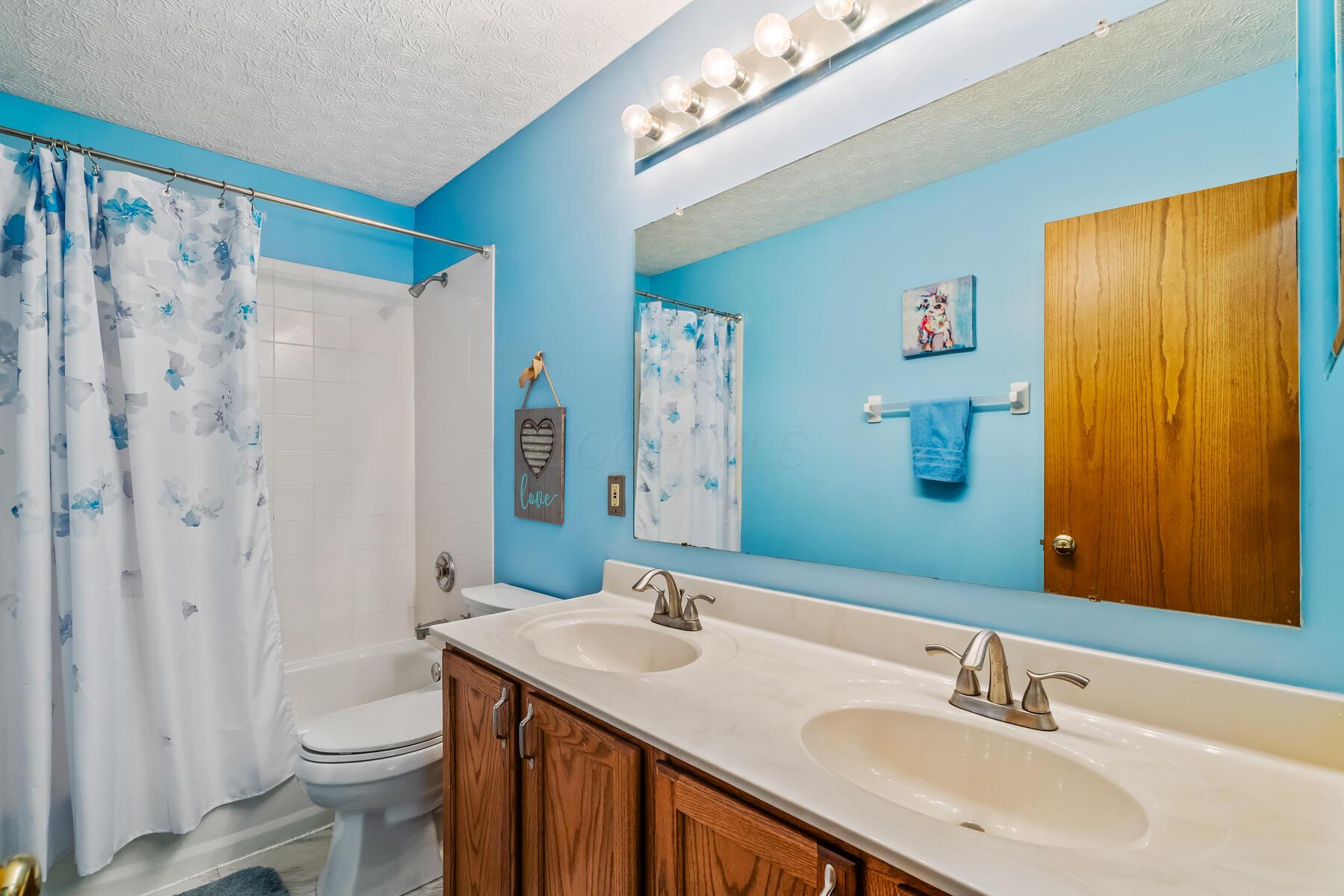 1200 Westwood Drive Property Photo 24