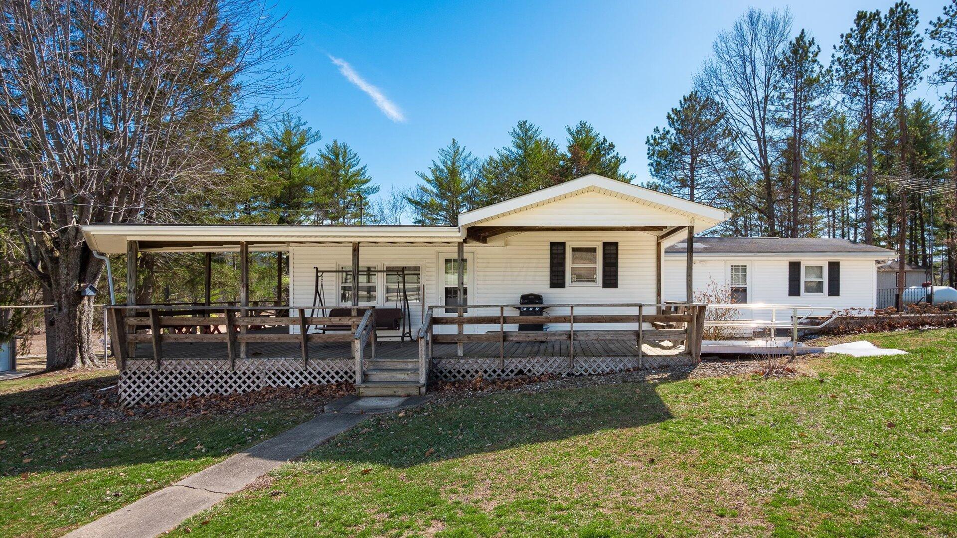 25833 Lashley Road Property Photo 3