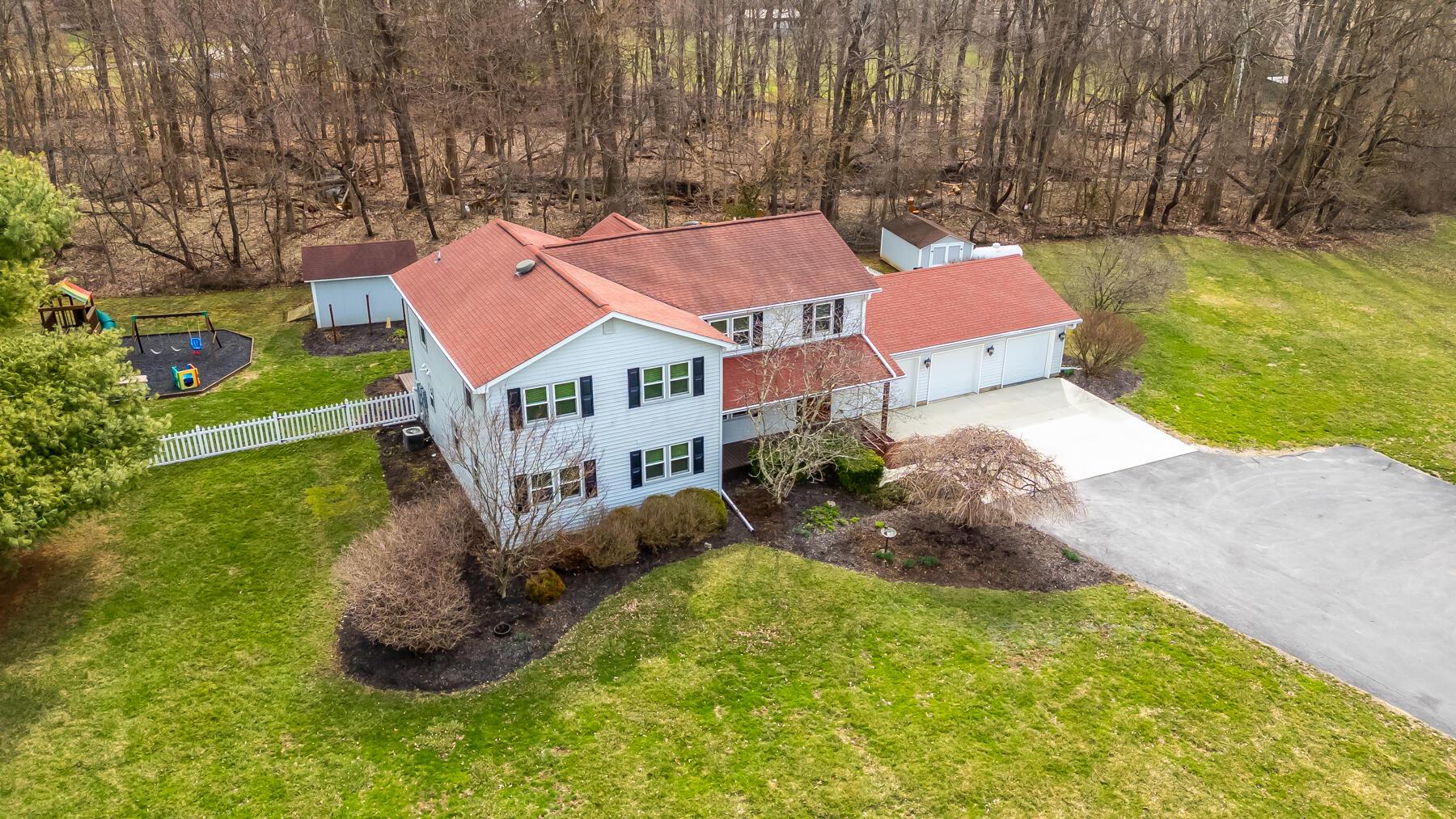4344 Hazelton Etna Road Property Photo 1