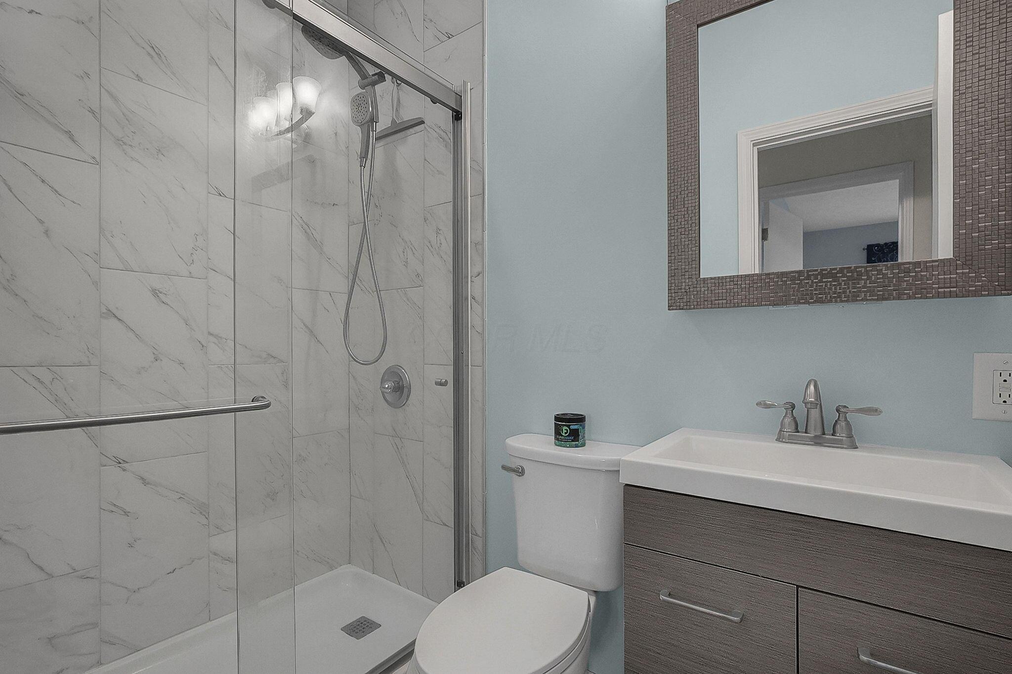 251 E High Street Property Photo 14