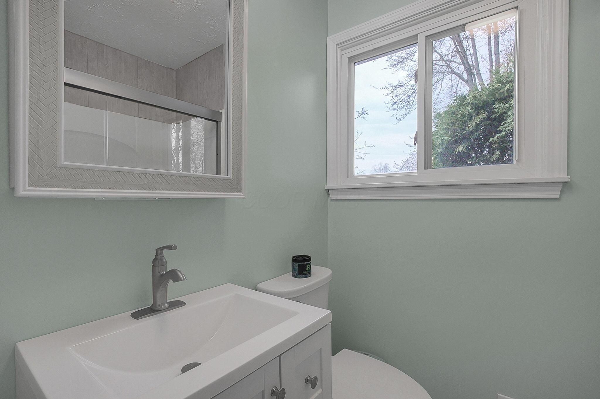 251 E High Street Property Photo 19