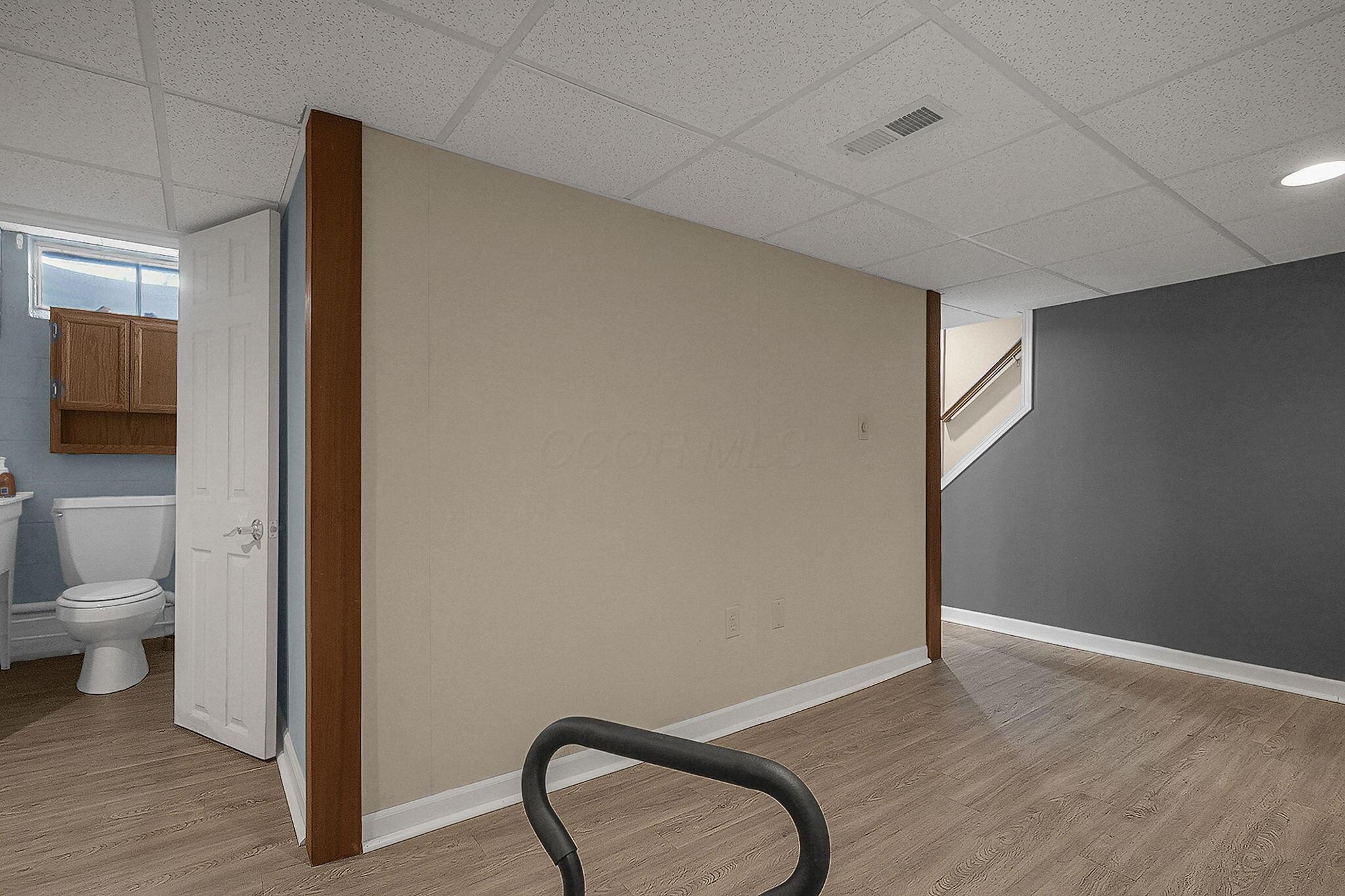 251 E High Street Property Photo 30