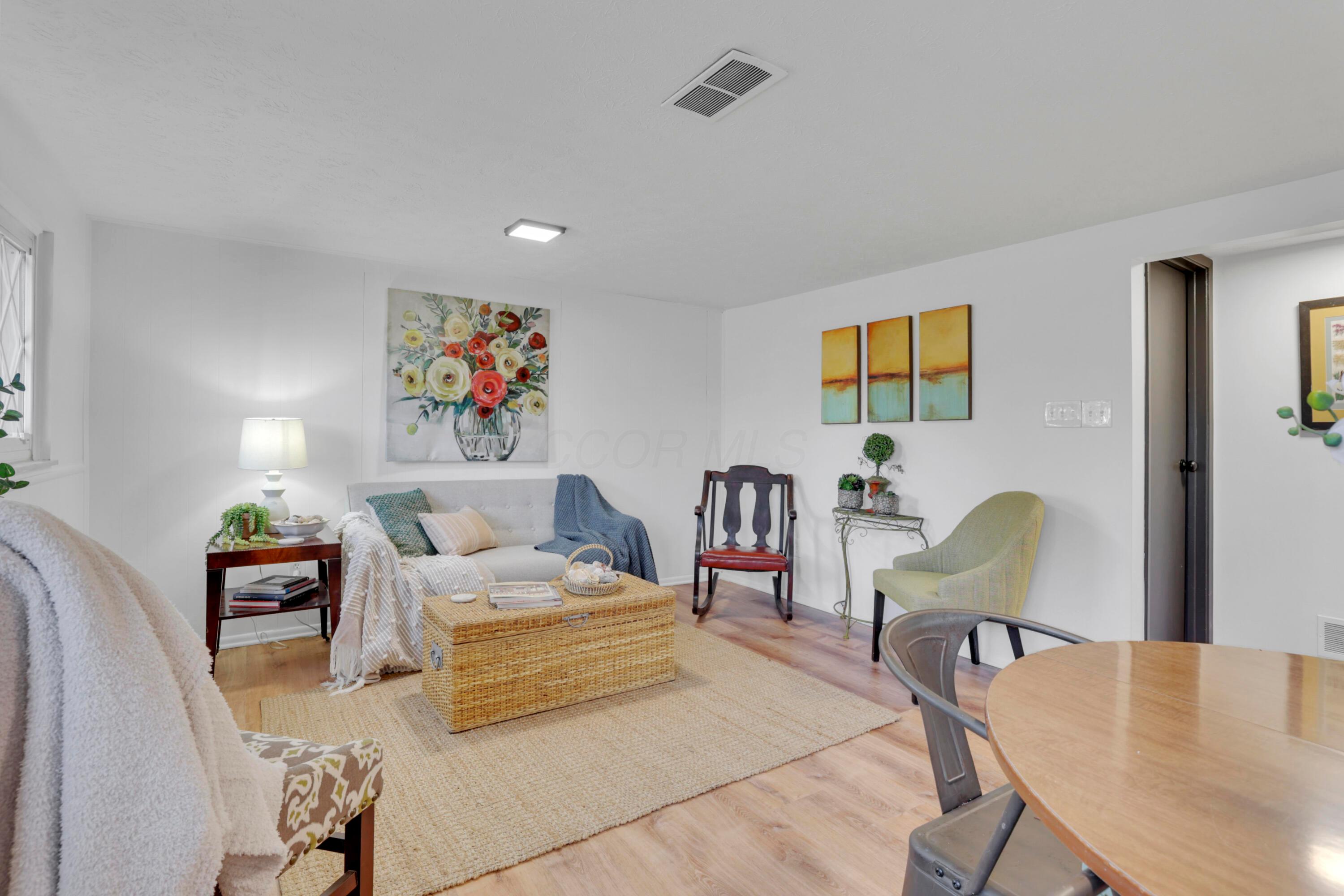 2911 Renfro Road Property Photo 11