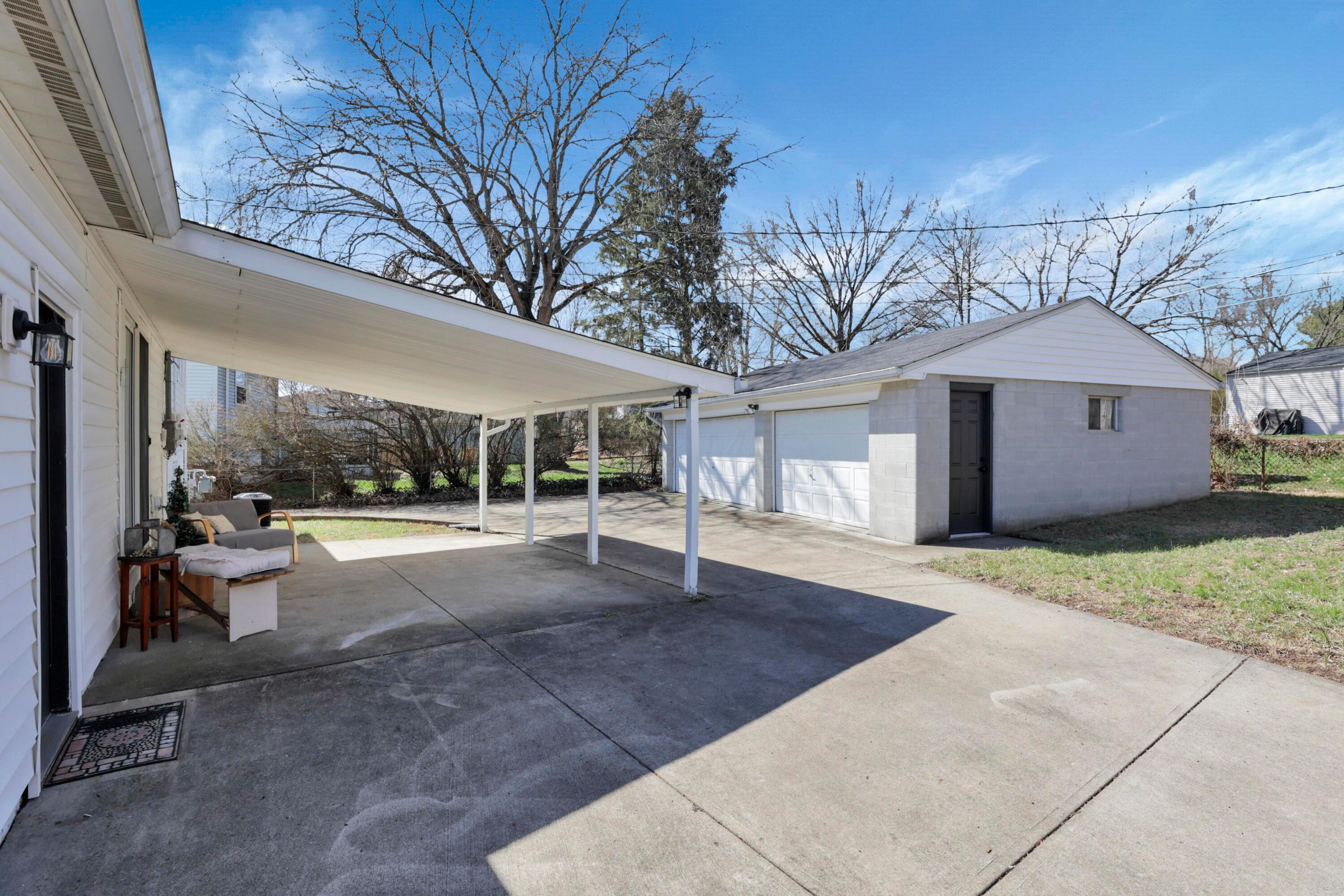 2911 Renfro Road Property Photo 24