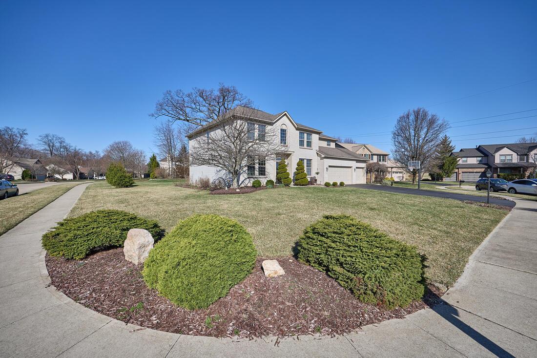 7488 Bold Venture Court Property Photo 3