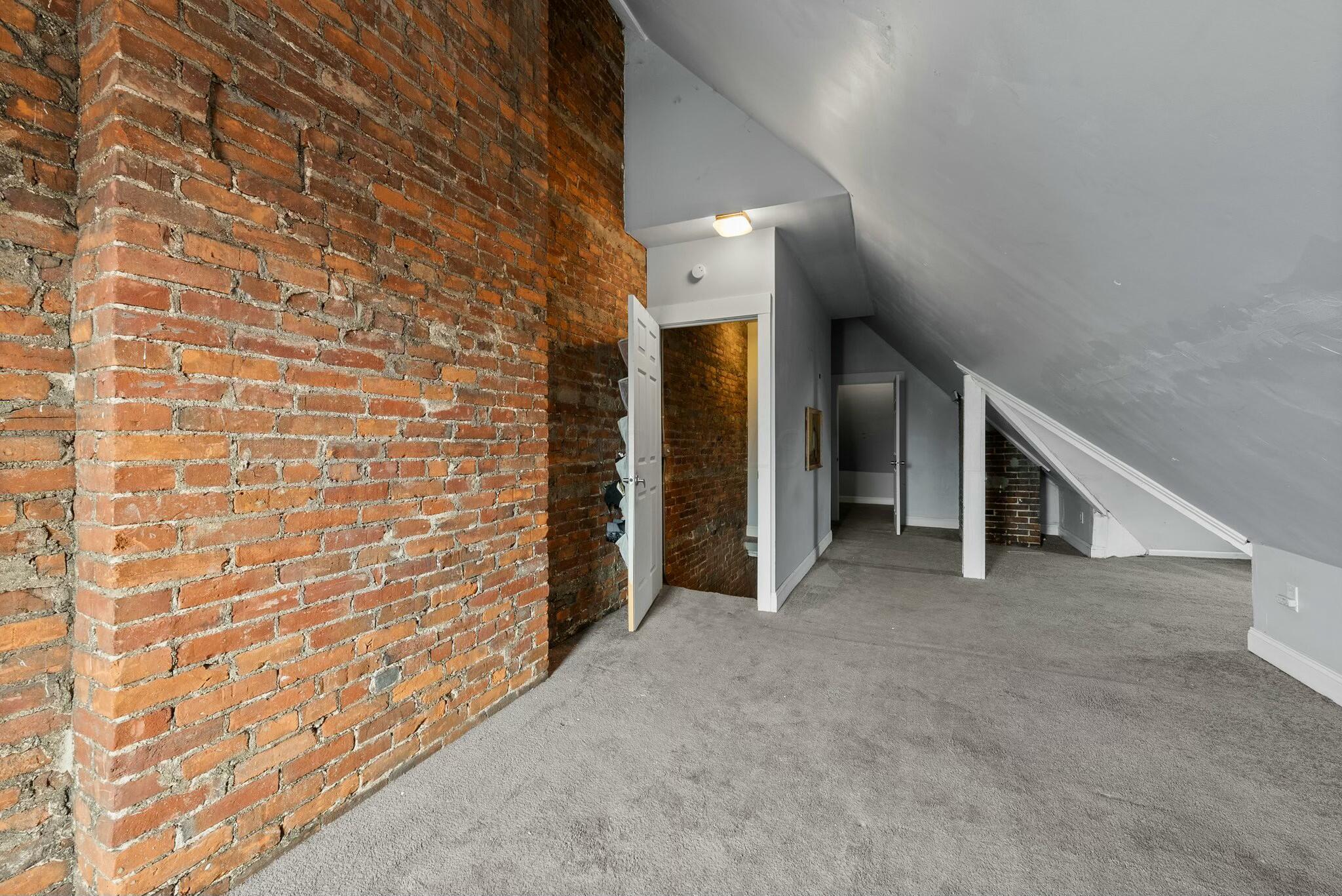 103 S 18th Street Property Photo 18