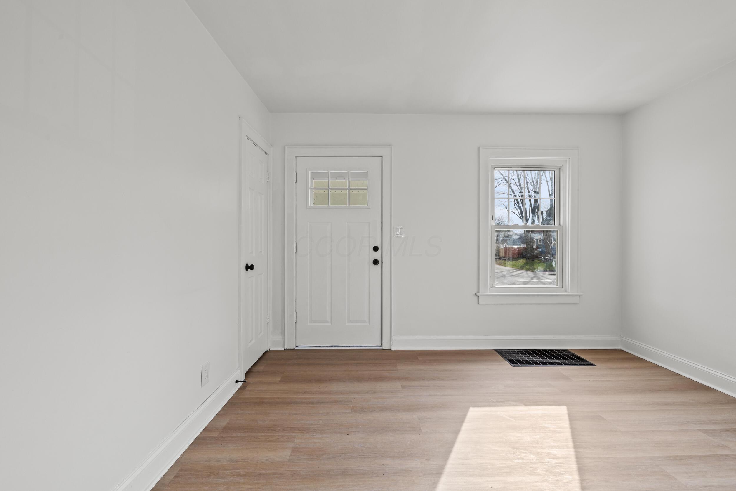 591 Binns Boulevard Property Photo 4