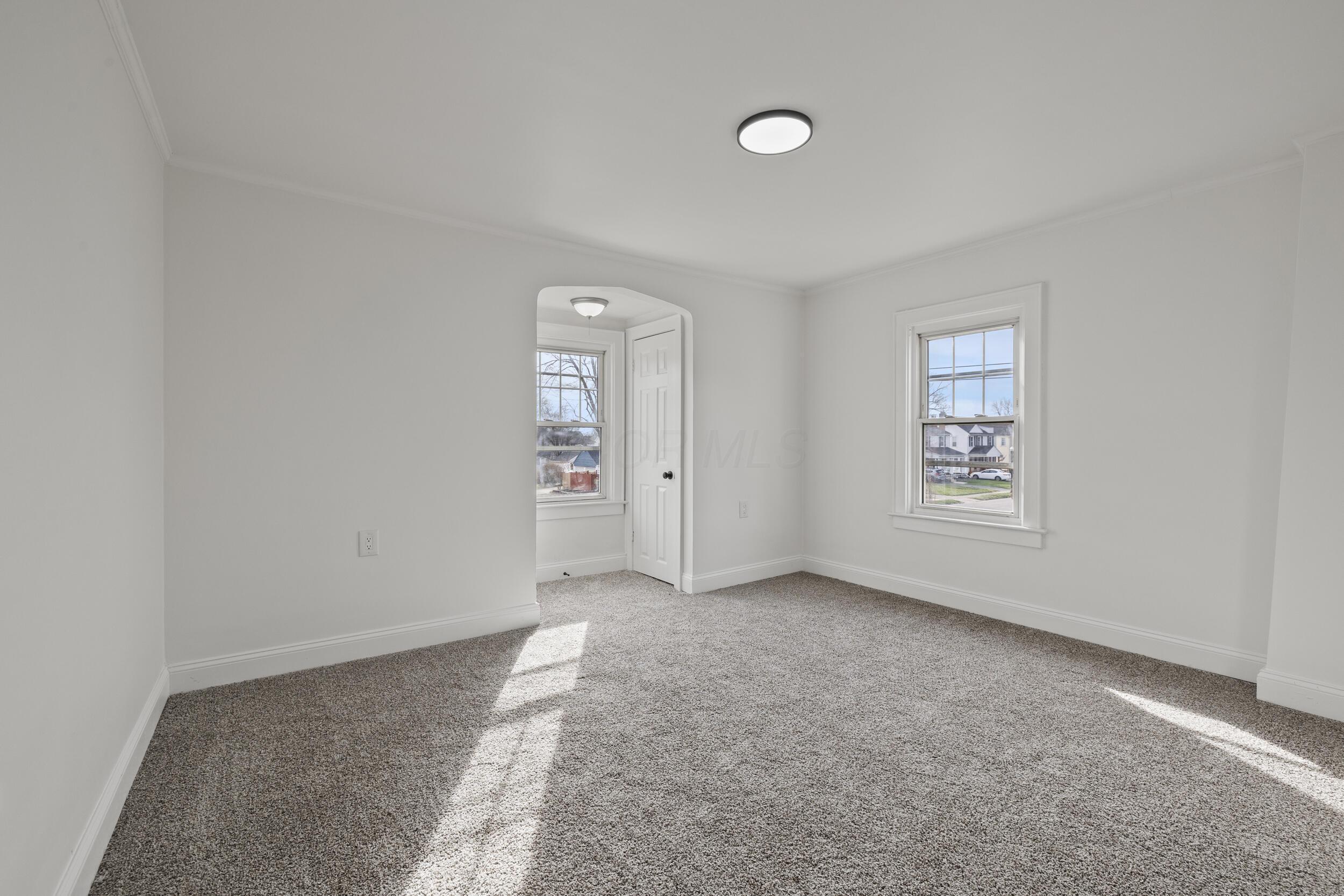 591 Binns Boulevard Property Photo 18