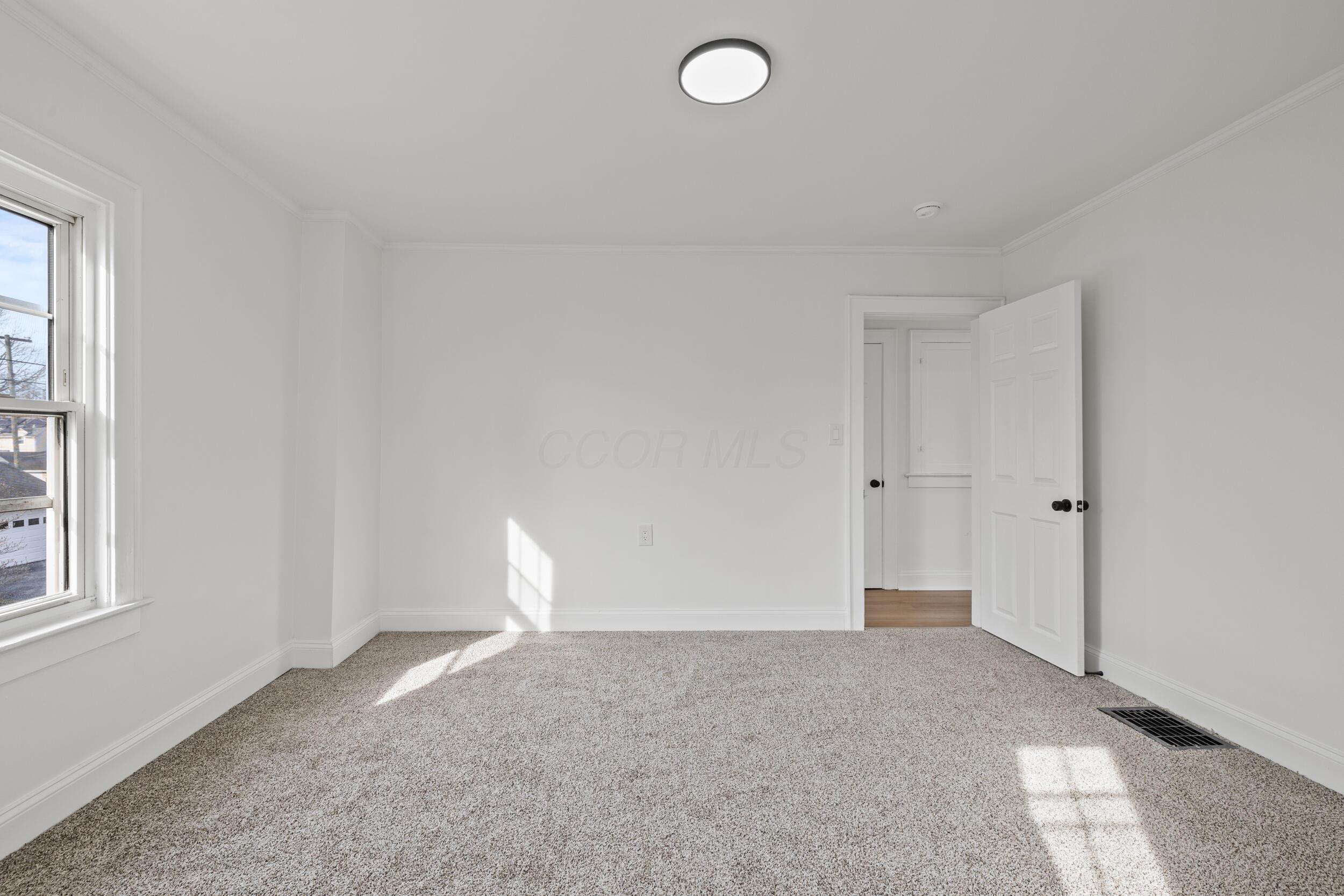591 Binns Boulevard Property Photo 19