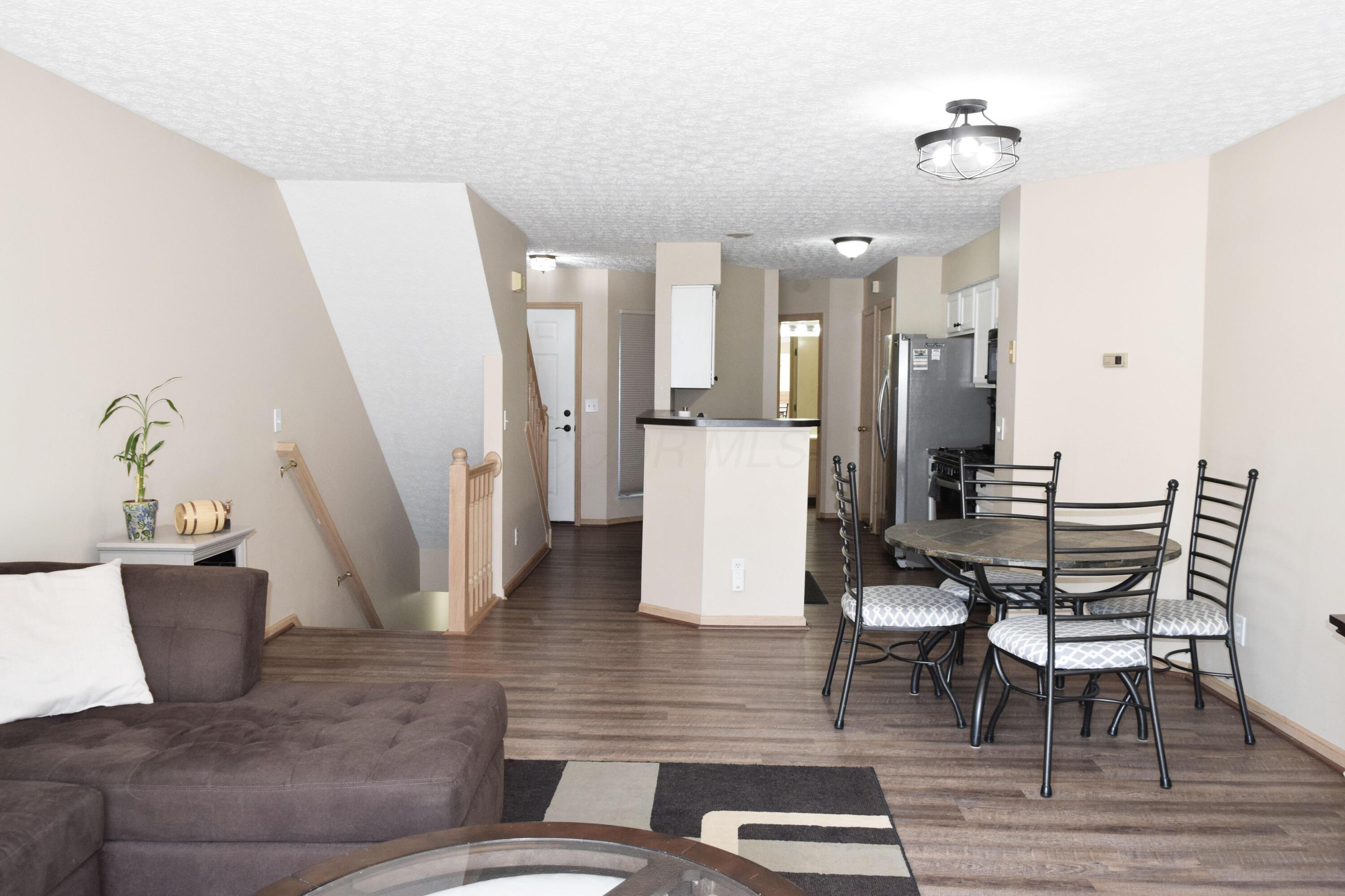 2224 Victoria Park Drive Property Photo 5