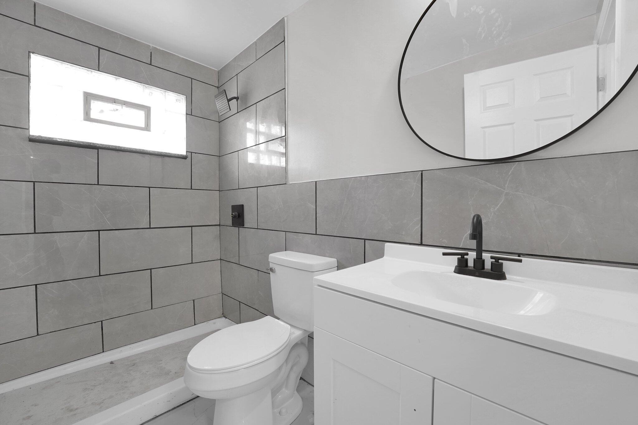 3359 Robin Hill Court W Property Photo 11