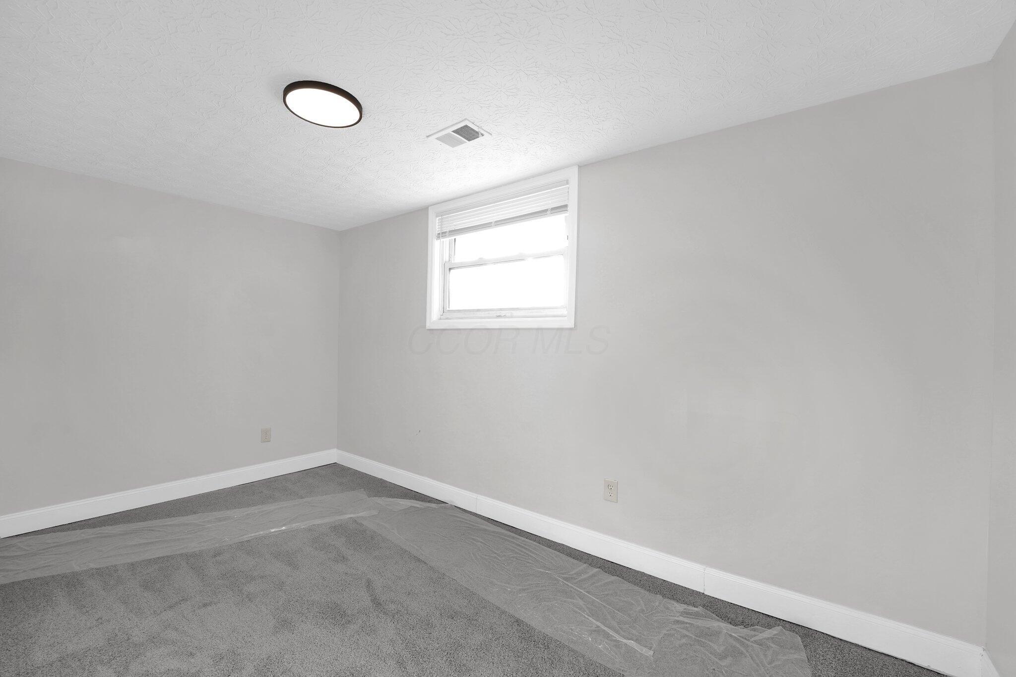 3359 Robin Hill Court W Property Photo 16