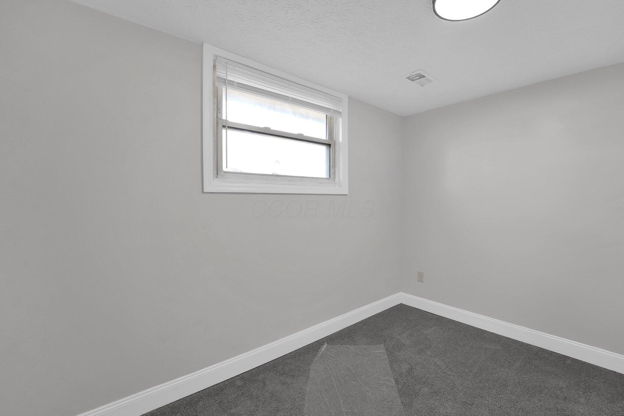 3359 Robin Hill Court W Property Photo 20