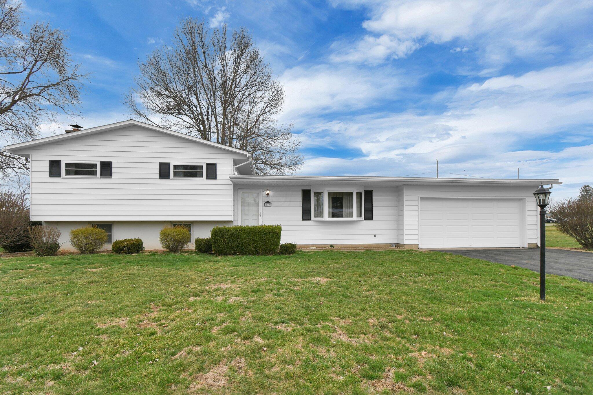 512 Donovan Drive Ne Property Photo 1