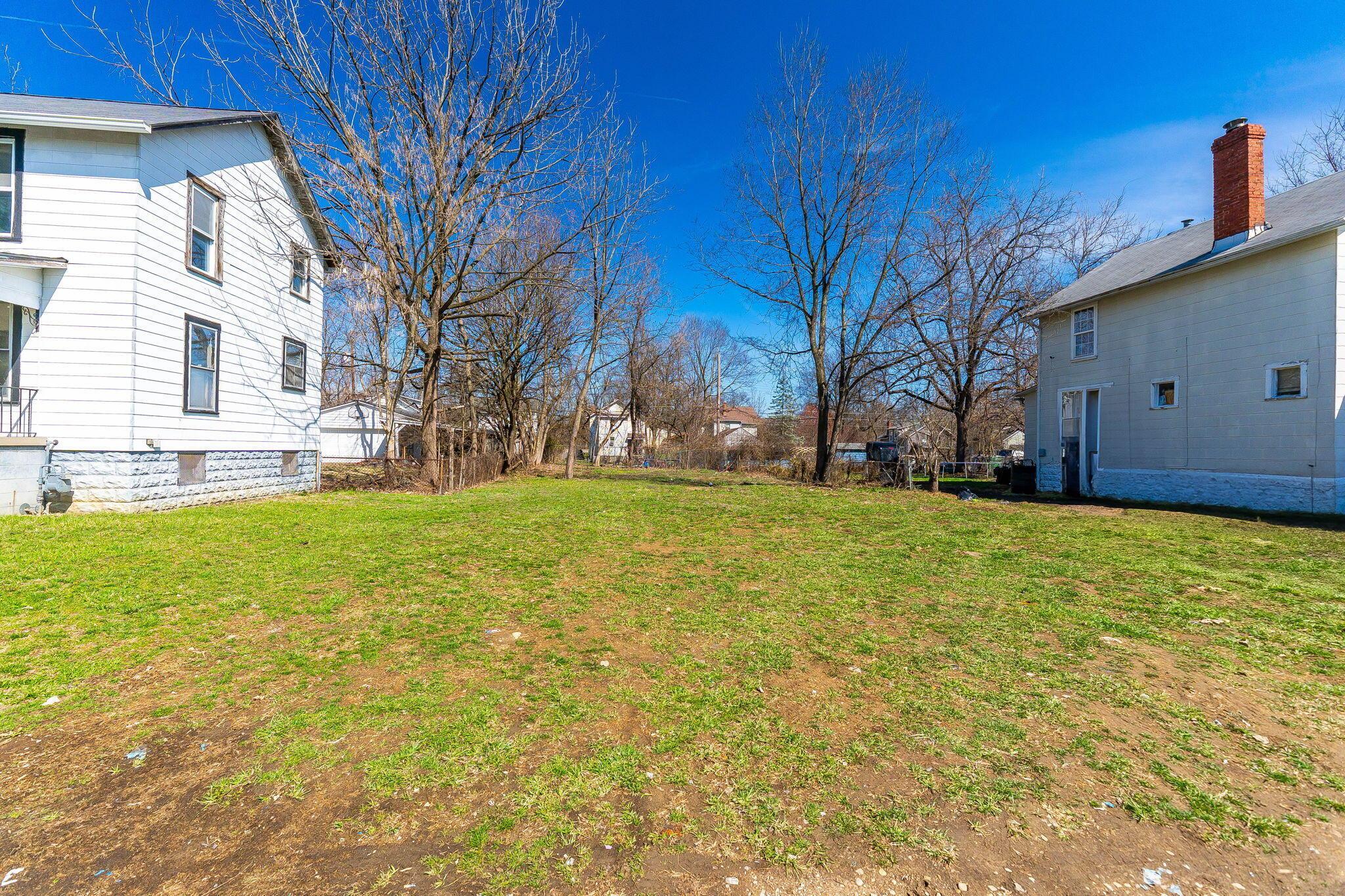 2096 Minnesota Avenue Property Photo 1