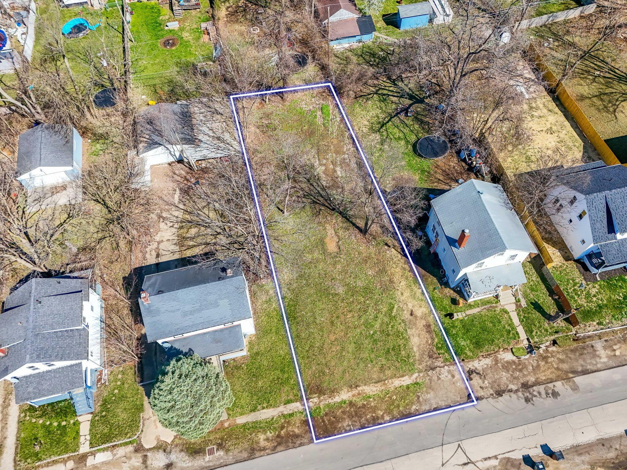 2096 Minnesota Avenue Property Photo 2