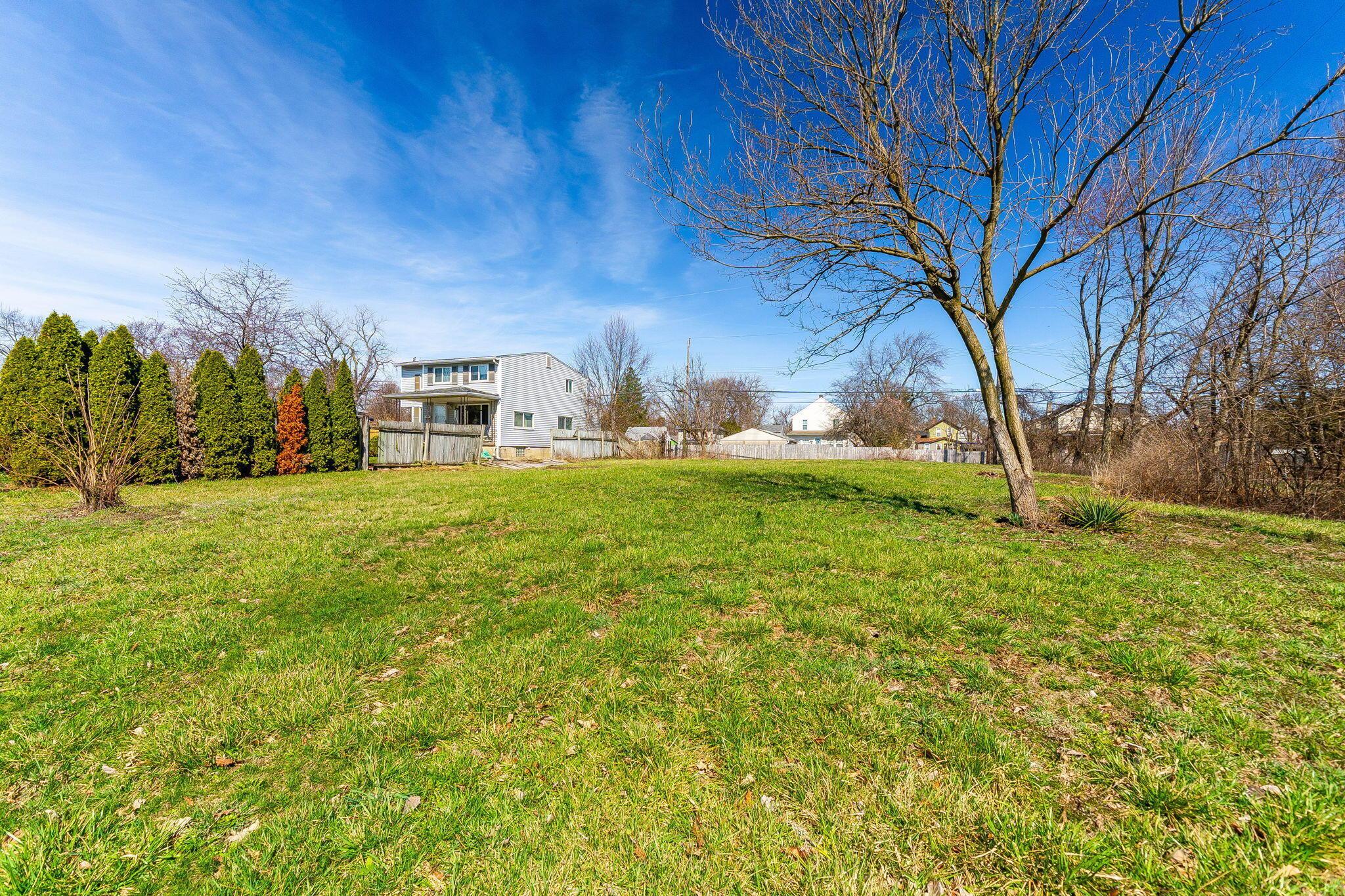 2116 Myrtle Avenue Property Photo 1
