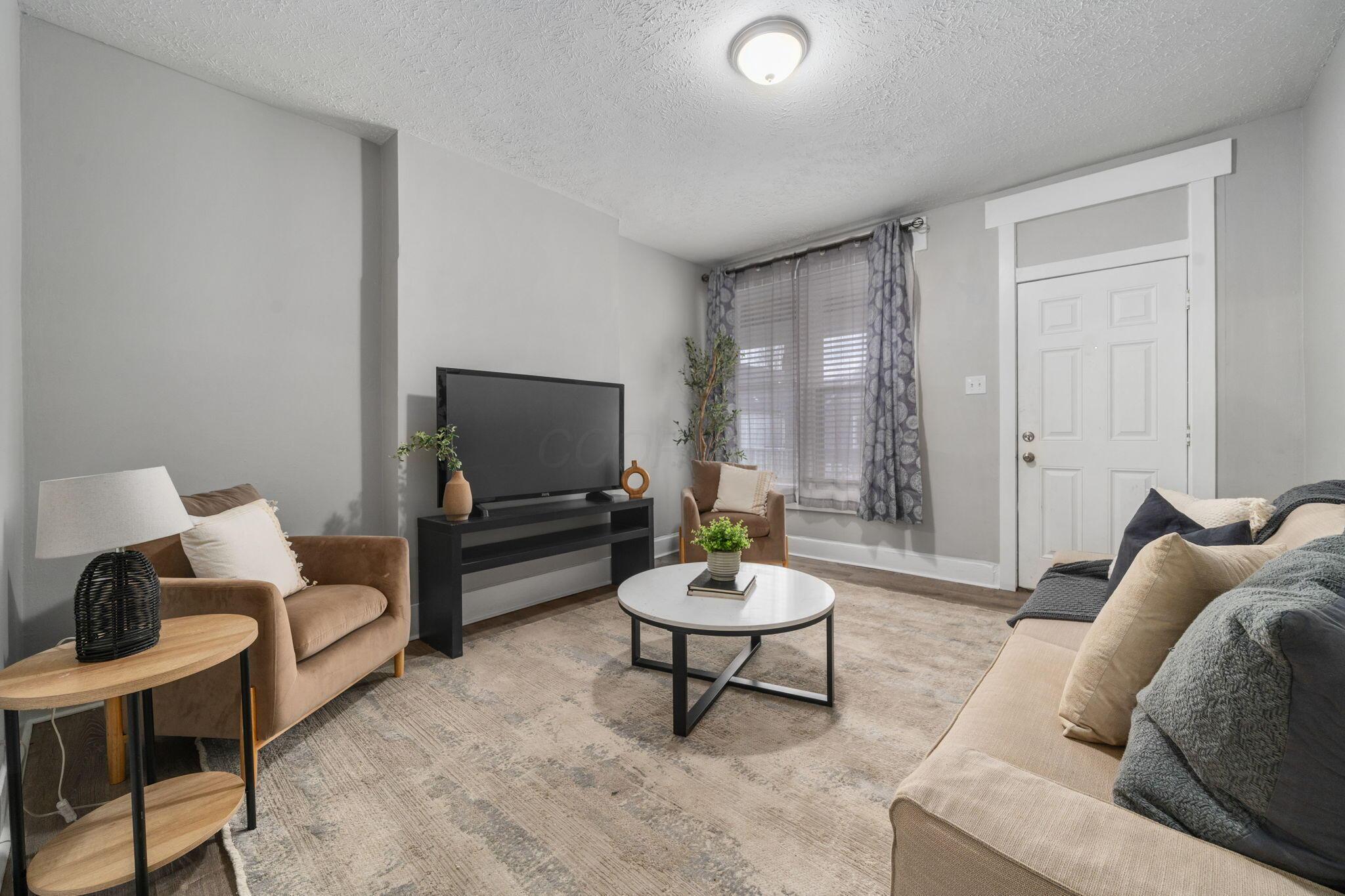 212 S Yale Avenue Property Photo 6