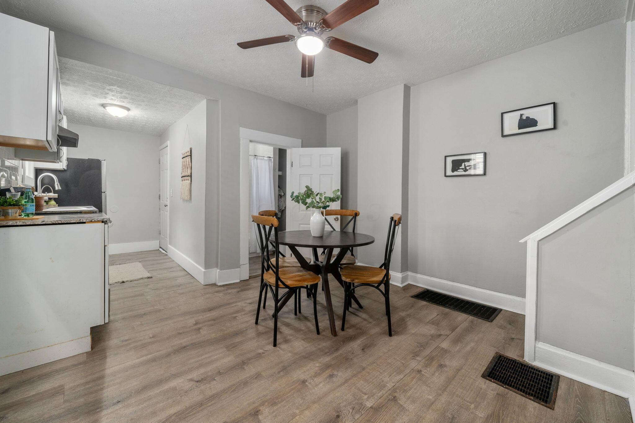 212 S Yale Avenue Property Photo 7