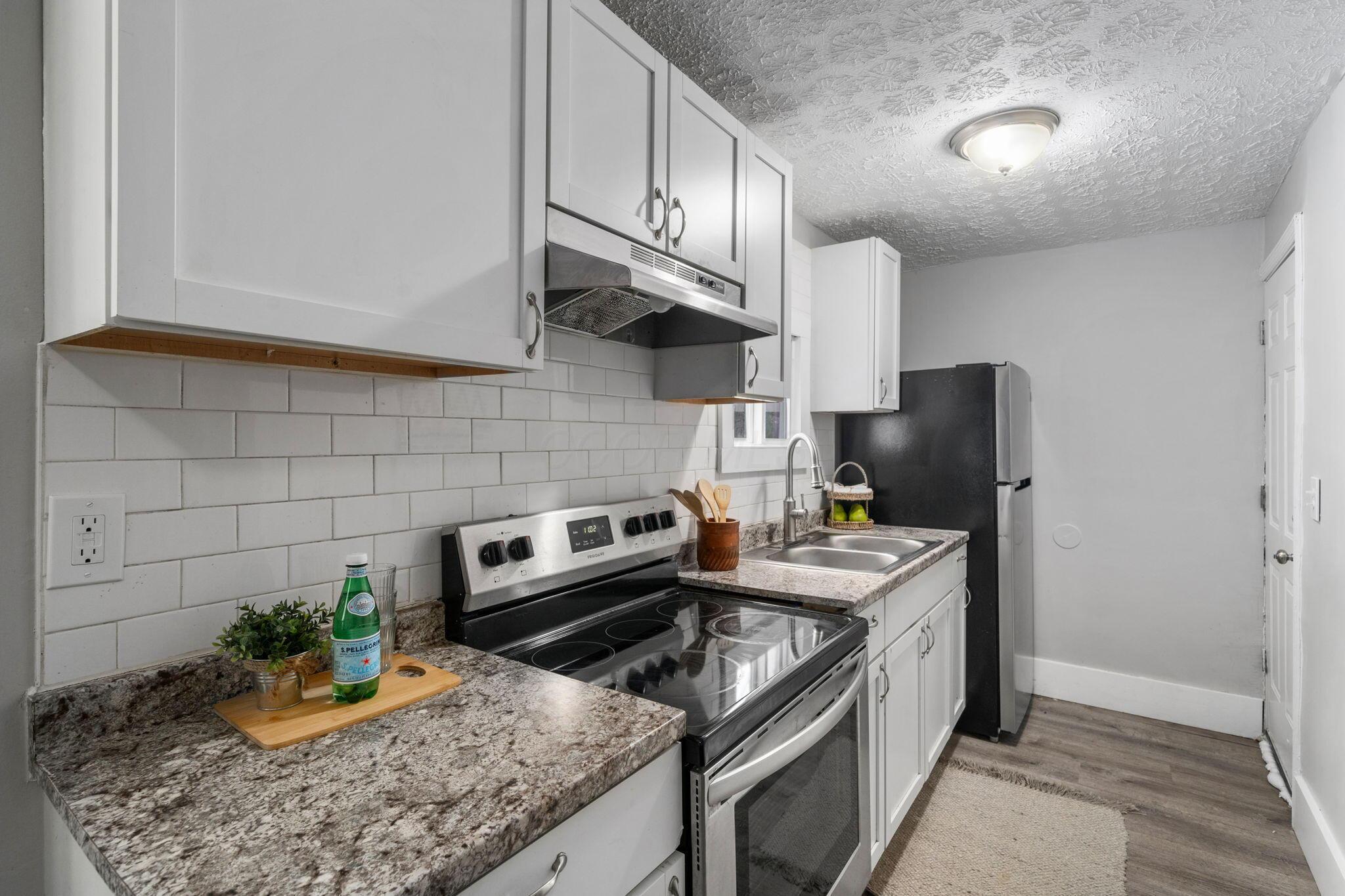 212 S Yale Avenue Property Photo 12