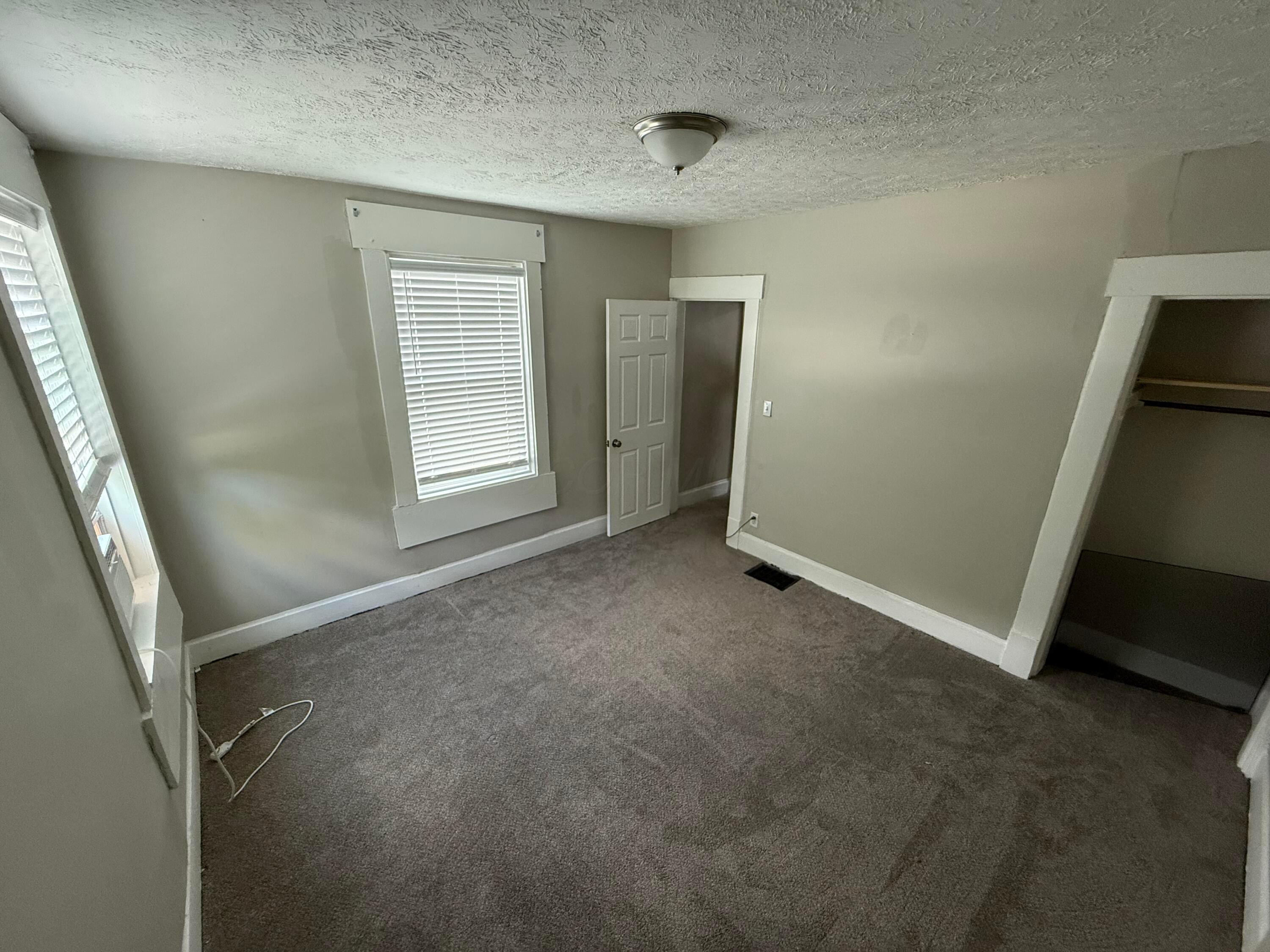212 S Yale Avenue Property Photo 44
