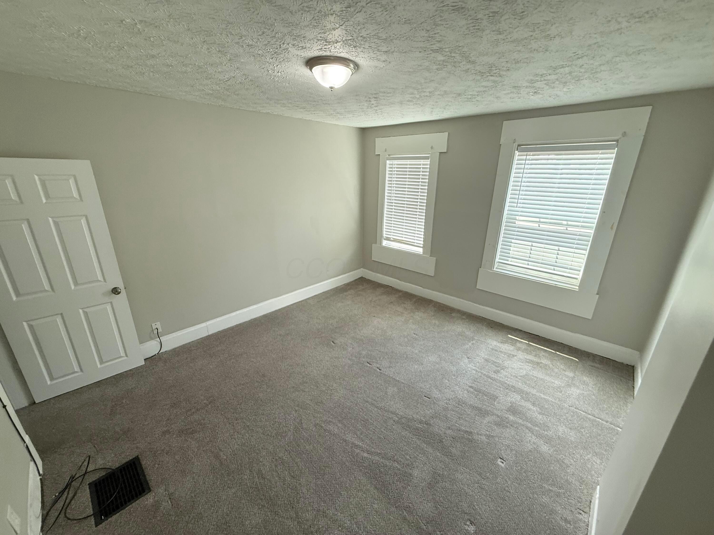 212 S Yale Avenue Property Photo 48