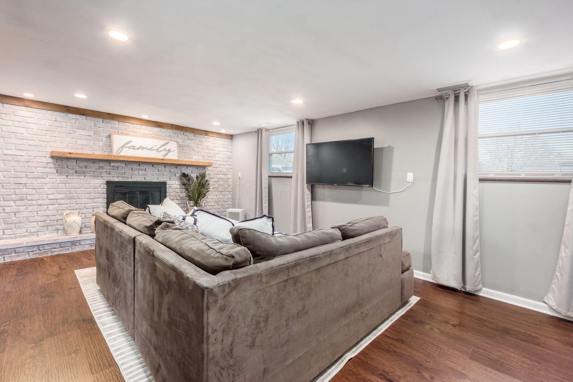 100 Converse Drive Property Photo 27