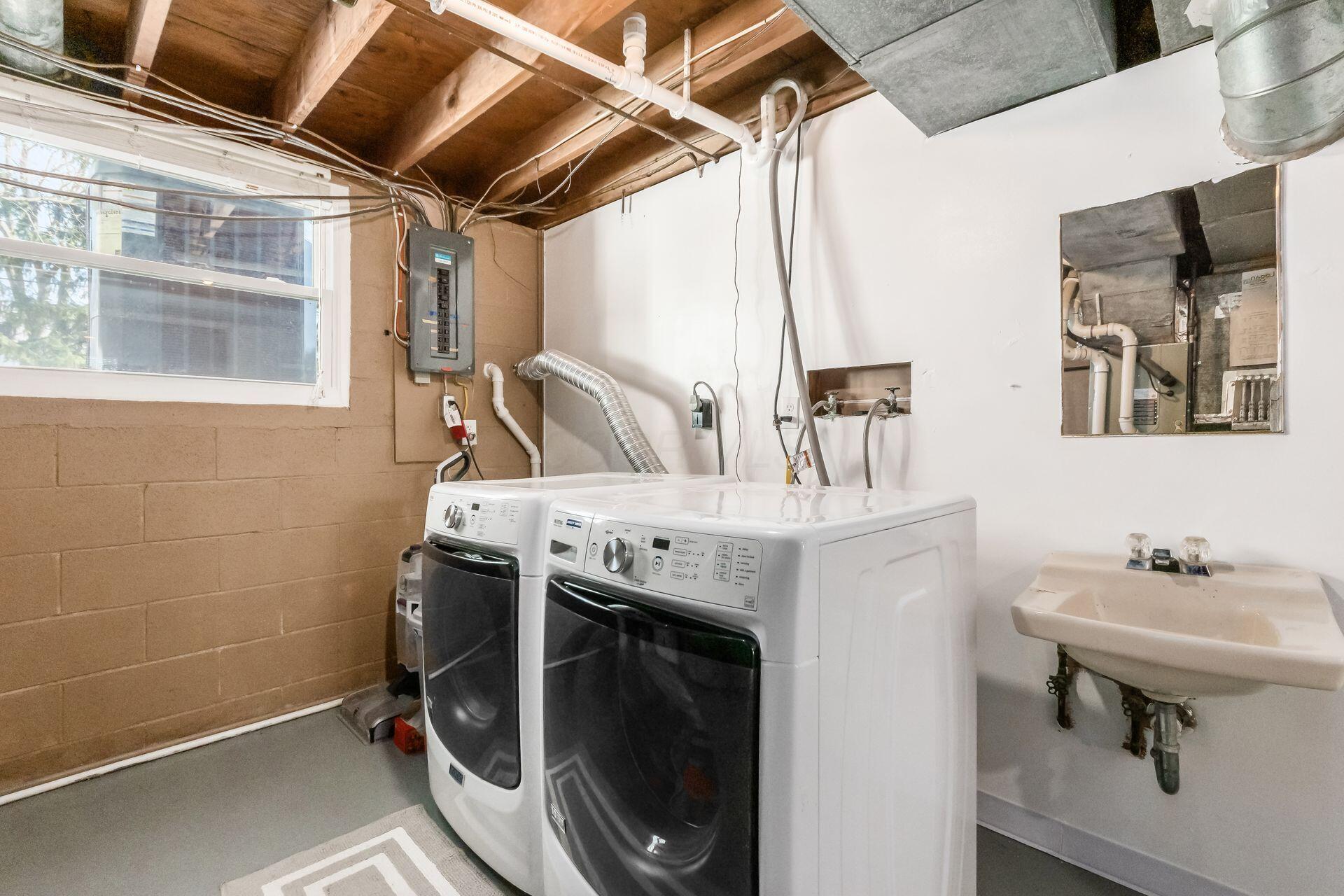 100 Converse Drive Property Photo 31