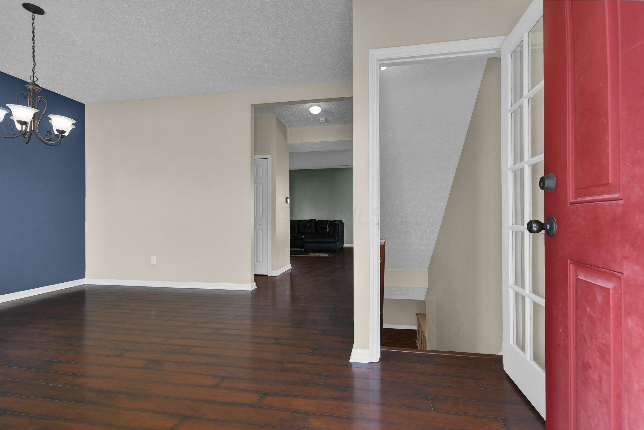 1208 Parsons Court Property Photo 2