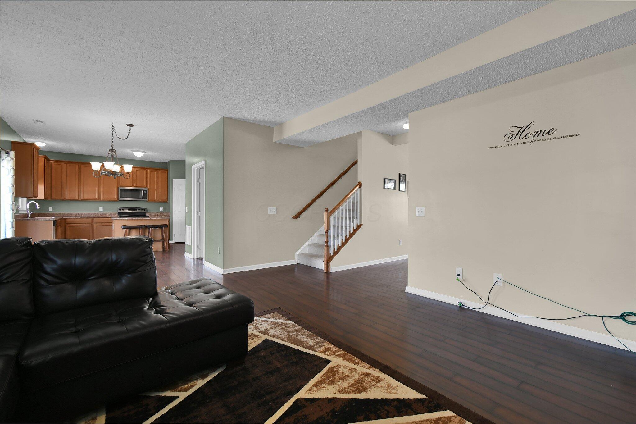 1208 Parsons Court Property Photo 9