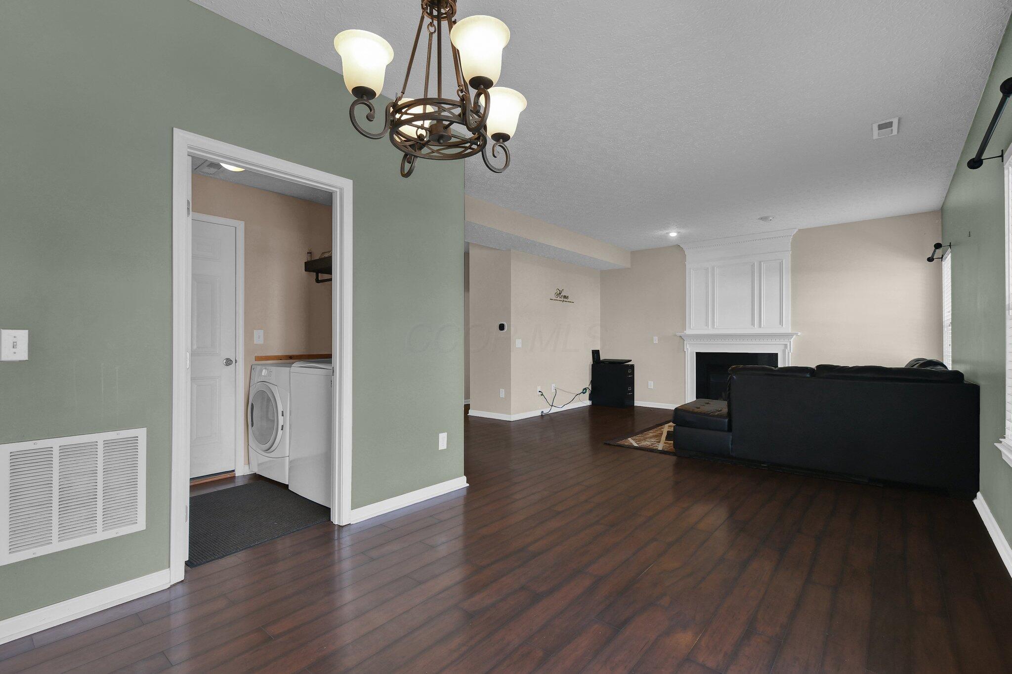 1208 Parsons Court Property Photo 11