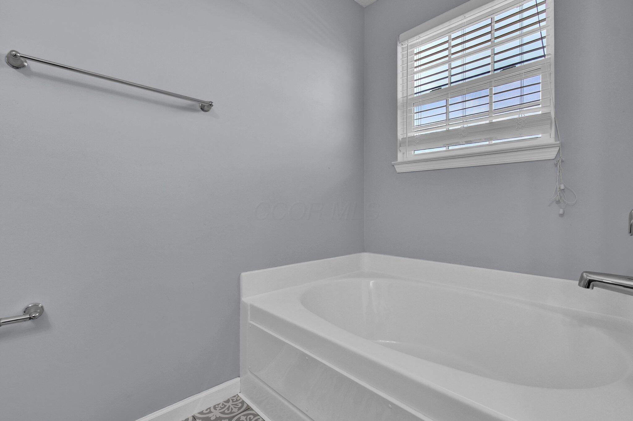 1208 Parsons Court Property Photo 32