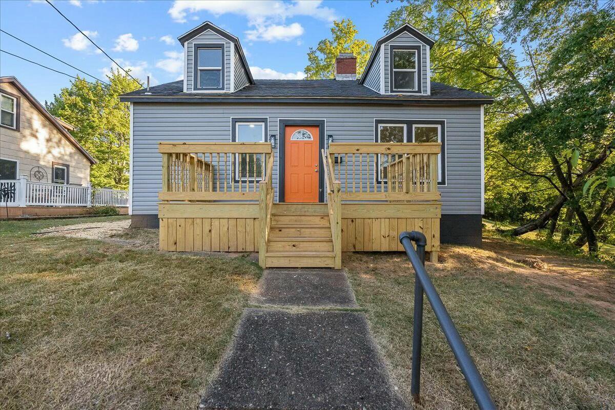 126 W Spring Street Property Photo