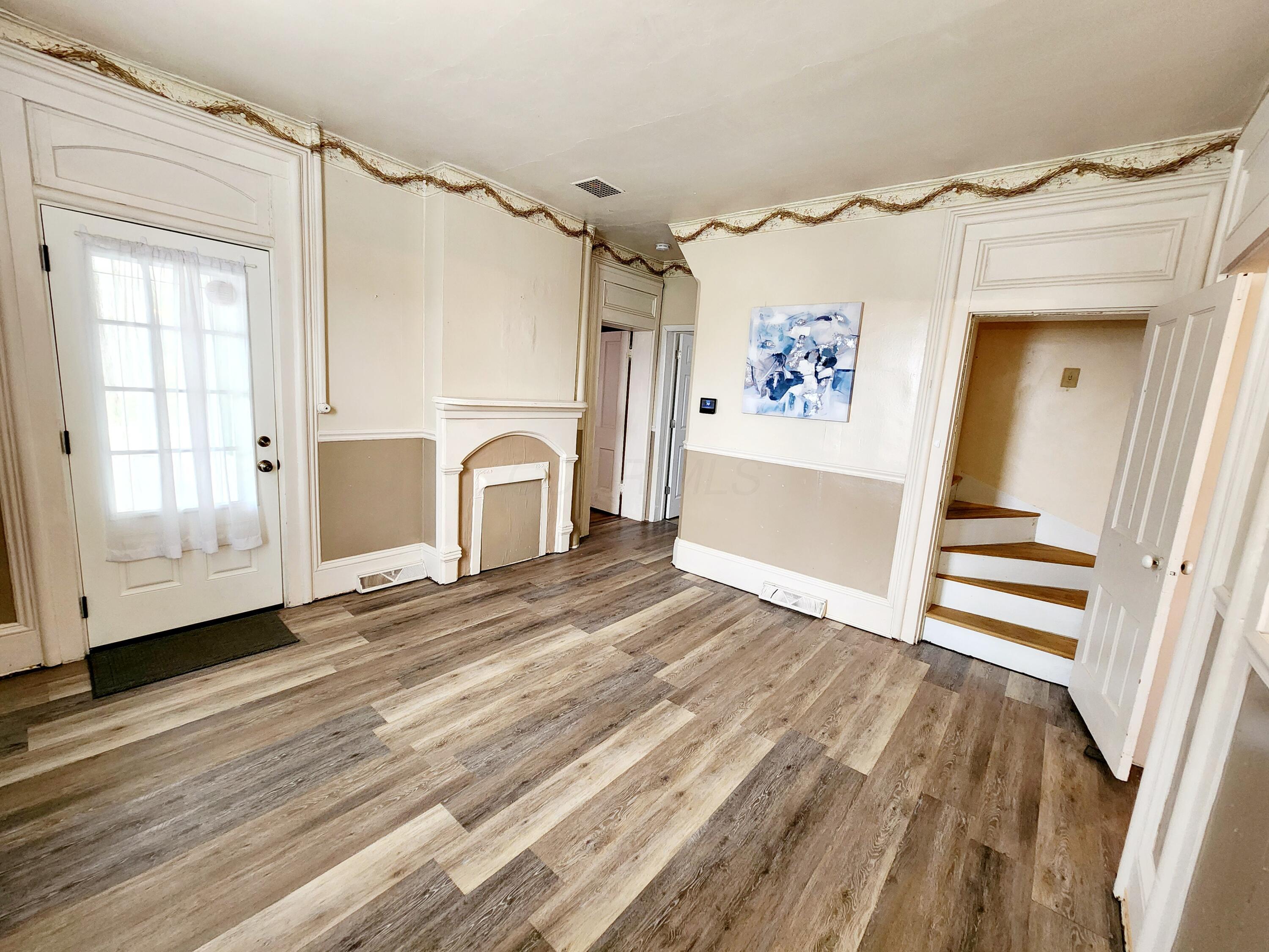 39 E High Street Property Photo 32
