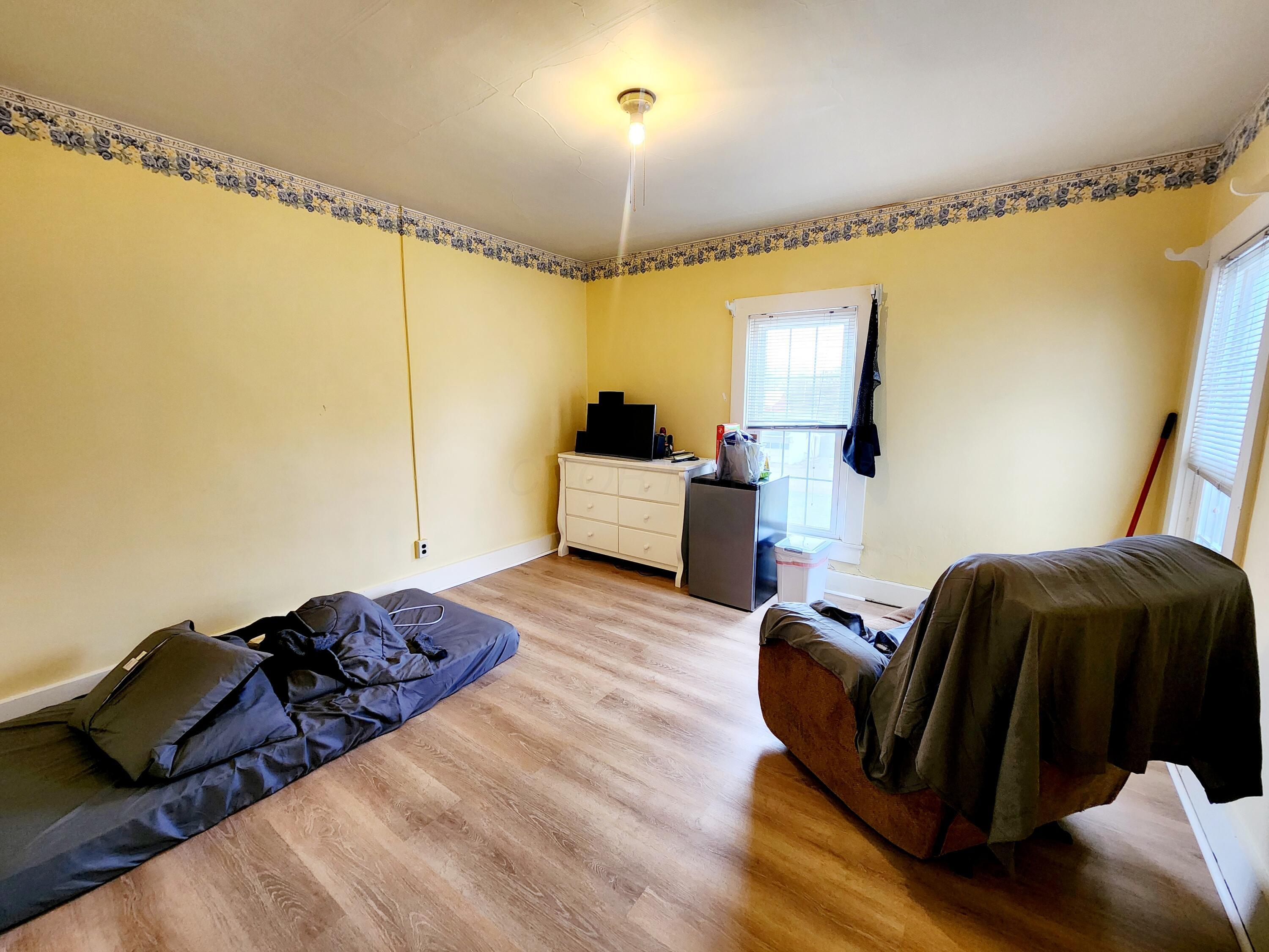 39 E High Street Property Photo 34